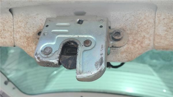 Cerradura porton seat ibiza sc (6j1)(06.2008->)