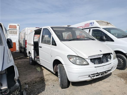 Traviesa paragolpes del. mercedes-benz vito / mixto furgón (w639)