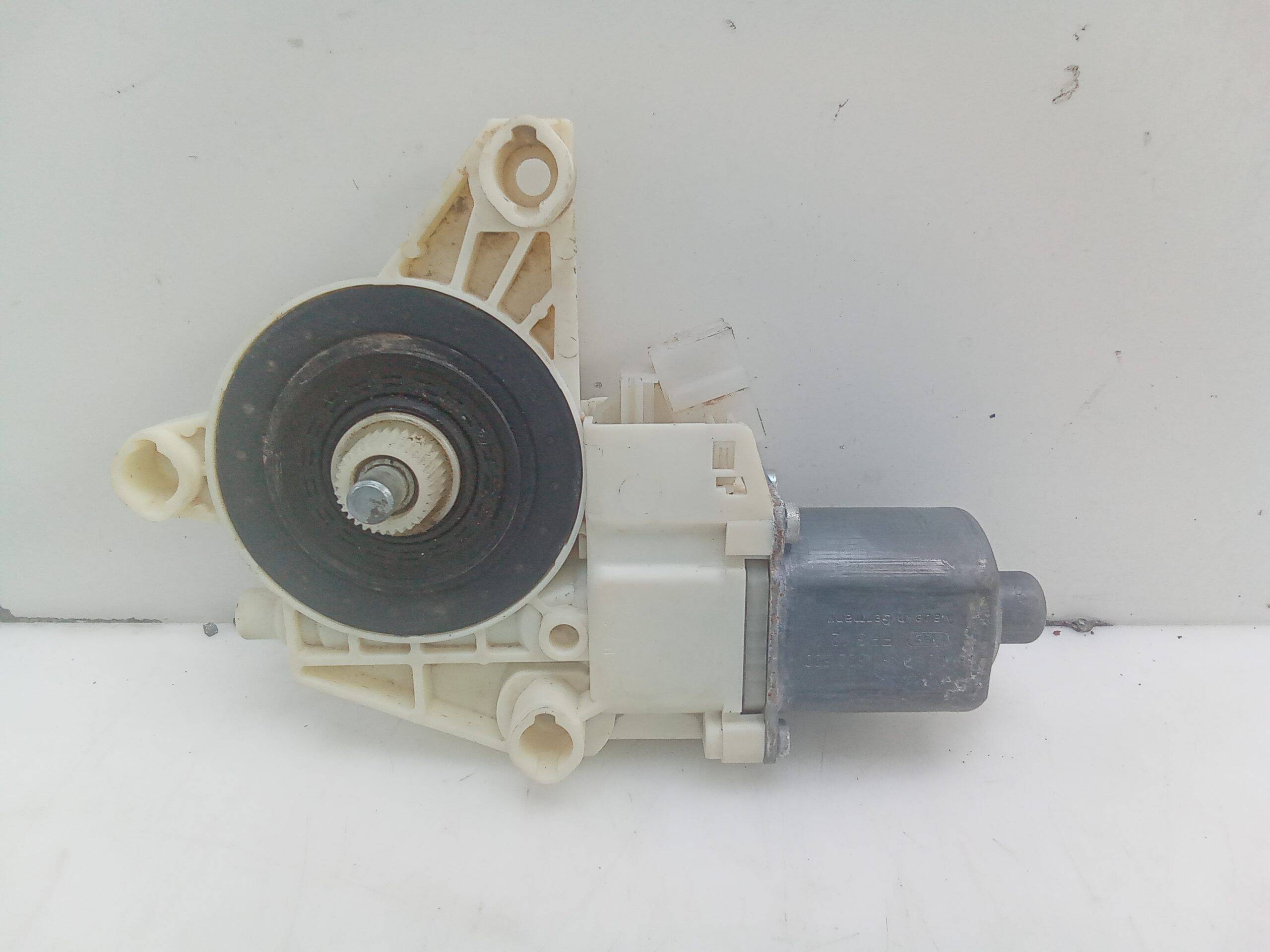 Motor elevalunas delantero izquierdo mercedes-benz clase gla (bm 156)(03.2014->)