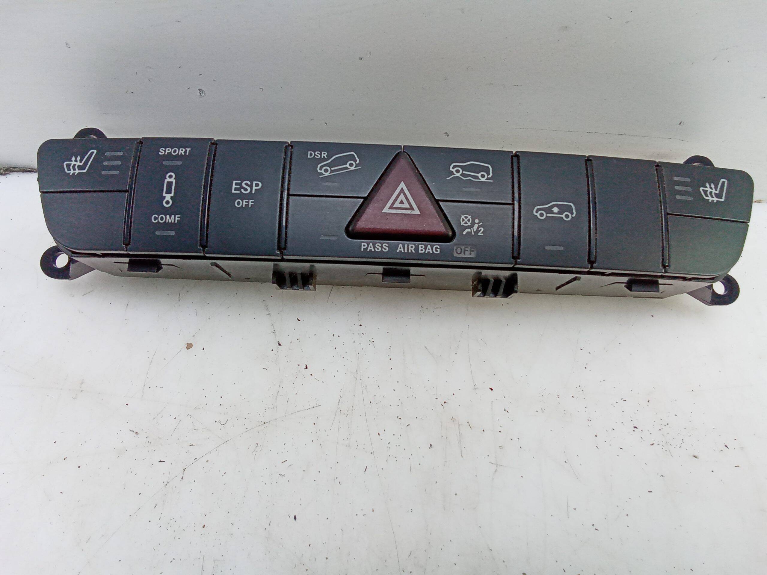 Interruptor luz de emergencia mercedes-benz clase m (bm 164)(03.2005->)