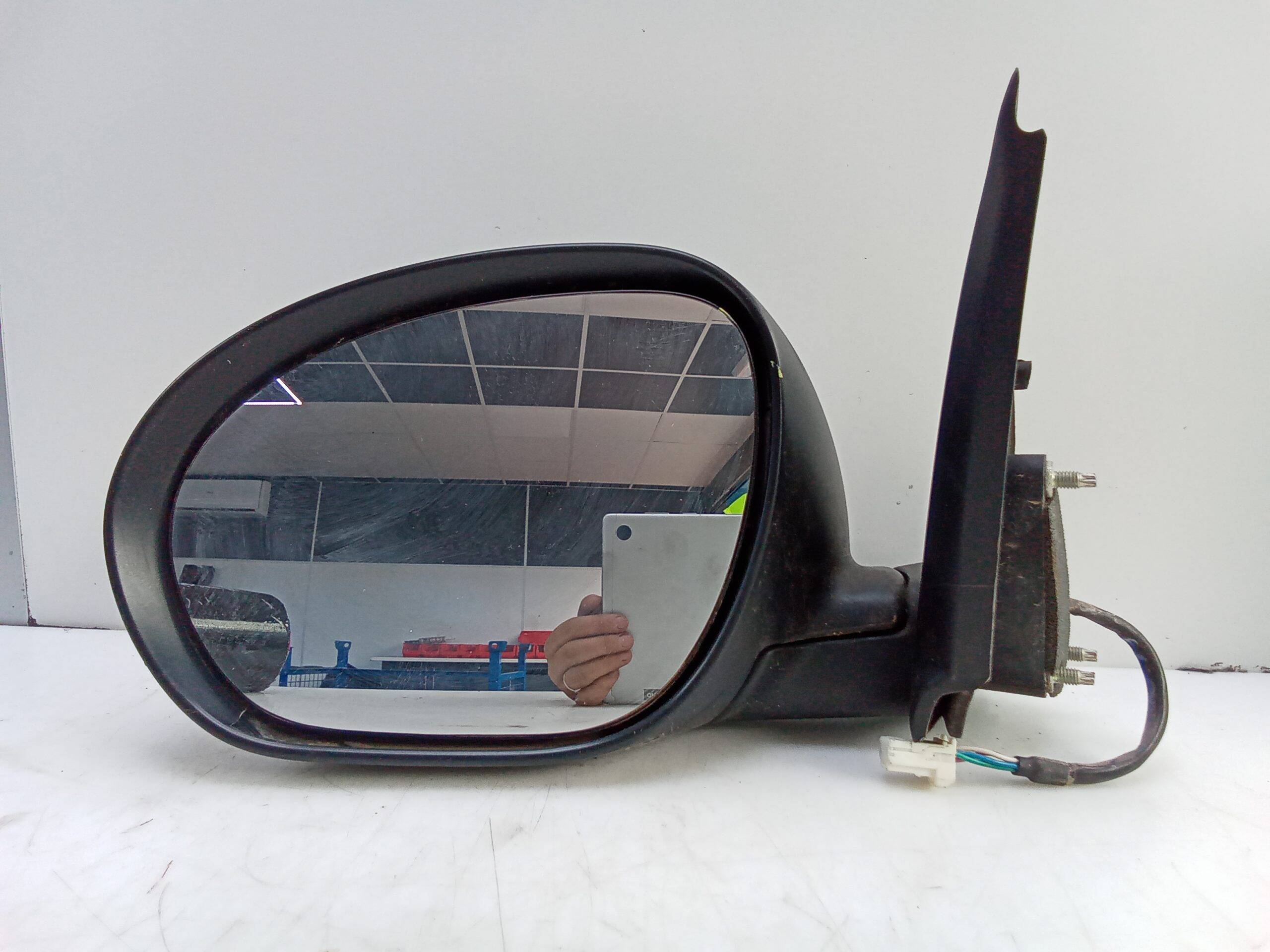 Retrovisor izquierdo nissan juke i (f15e)(06.2010->)