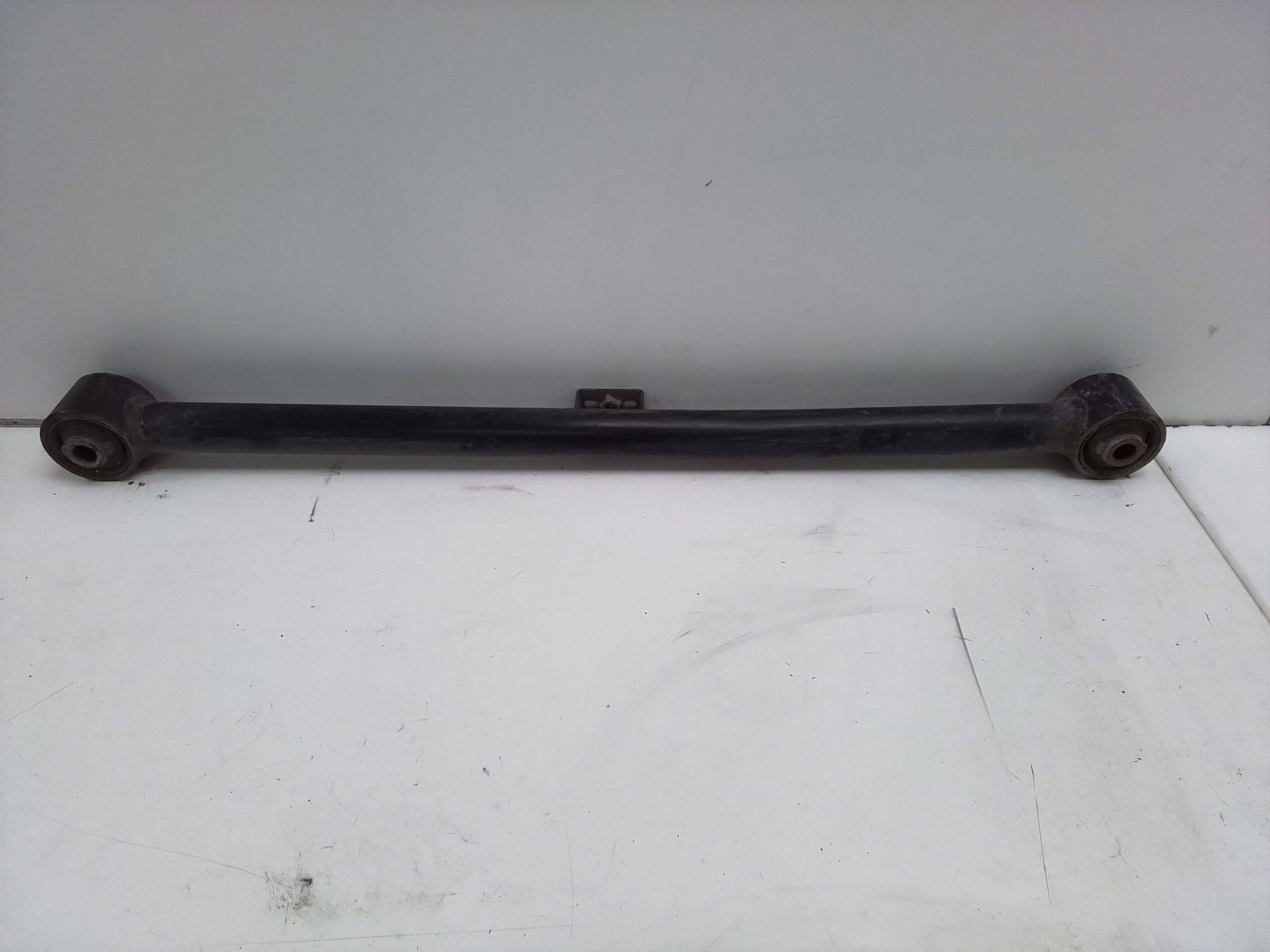 Tiranta puente trasero toyota land cruiser (j12)(2003->)