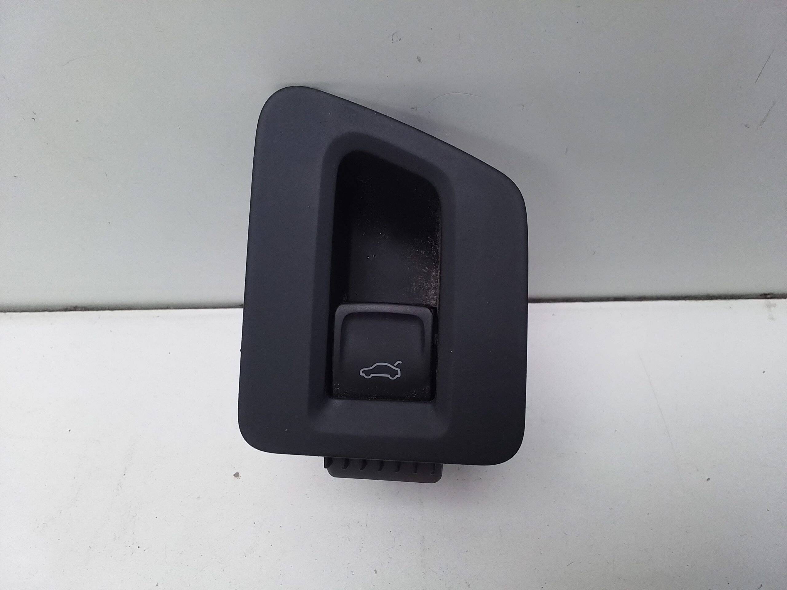 Interruptor (varios) volkswagen passat variant (3g5)(07.2014->)