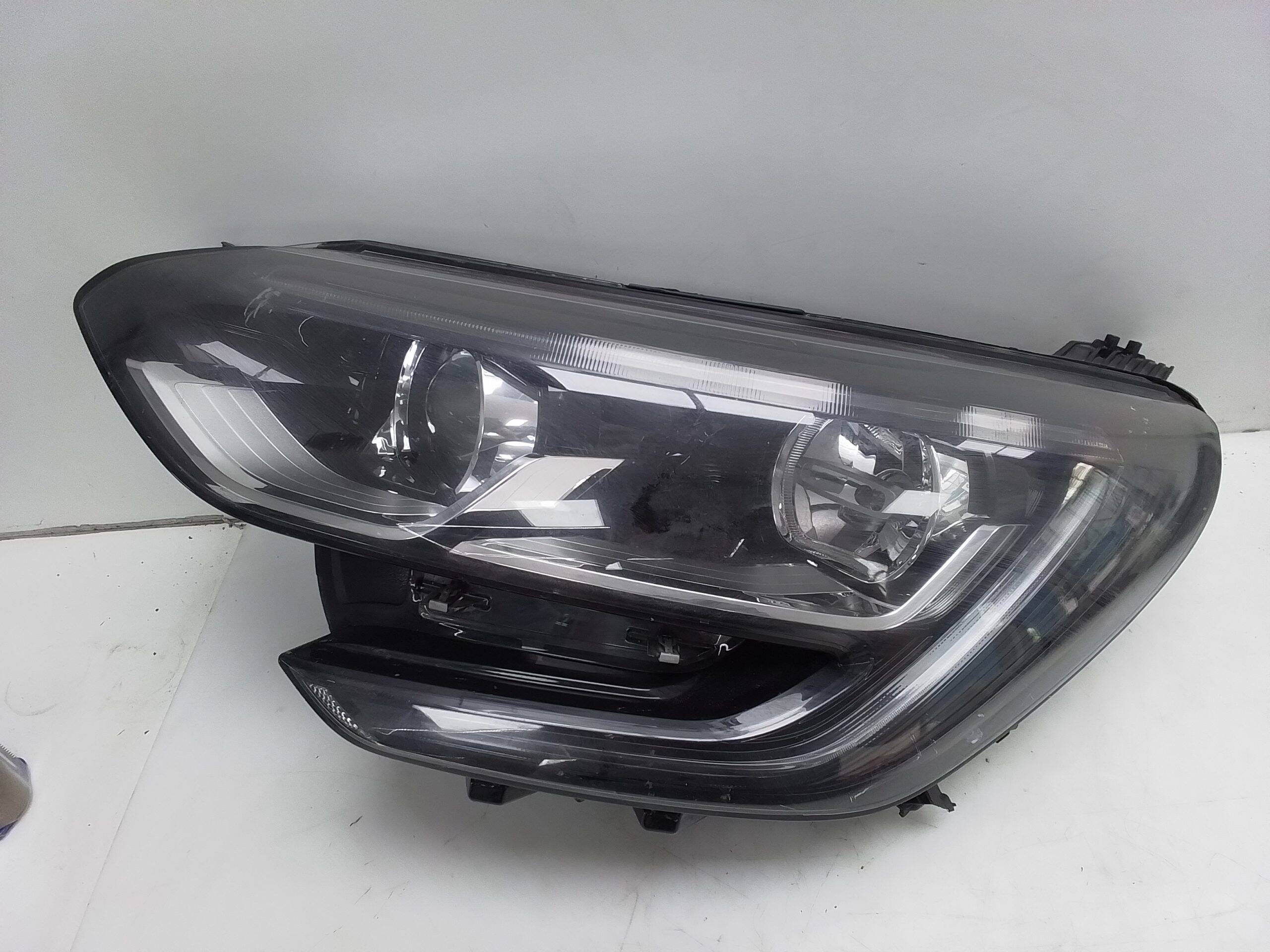 Faro izquierdo luz corta renault megane iv berlina 5p (12.2015->)