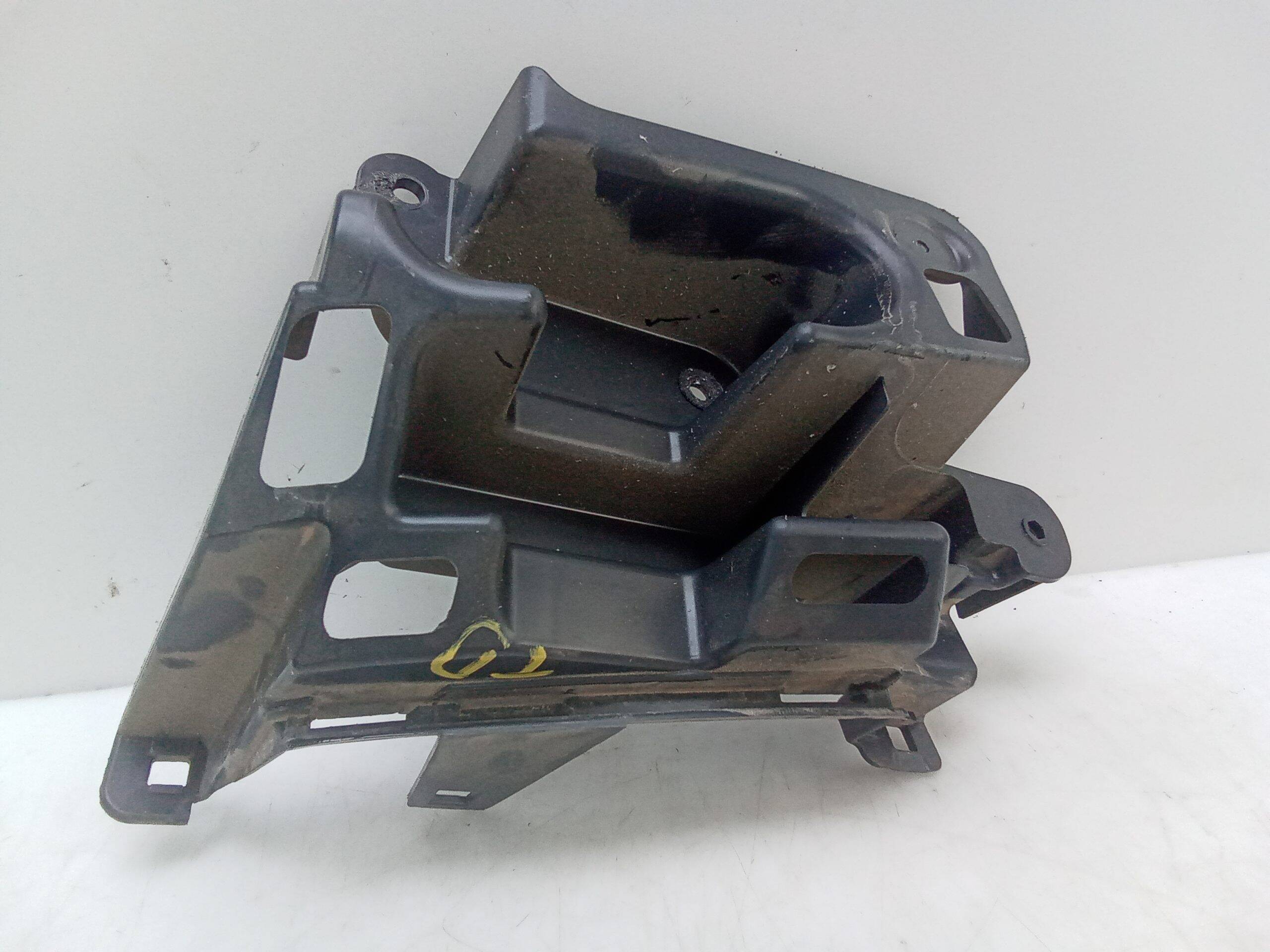 Soporte paragolpes trasero derecho peugeot 208 (p2)(06.2019->)