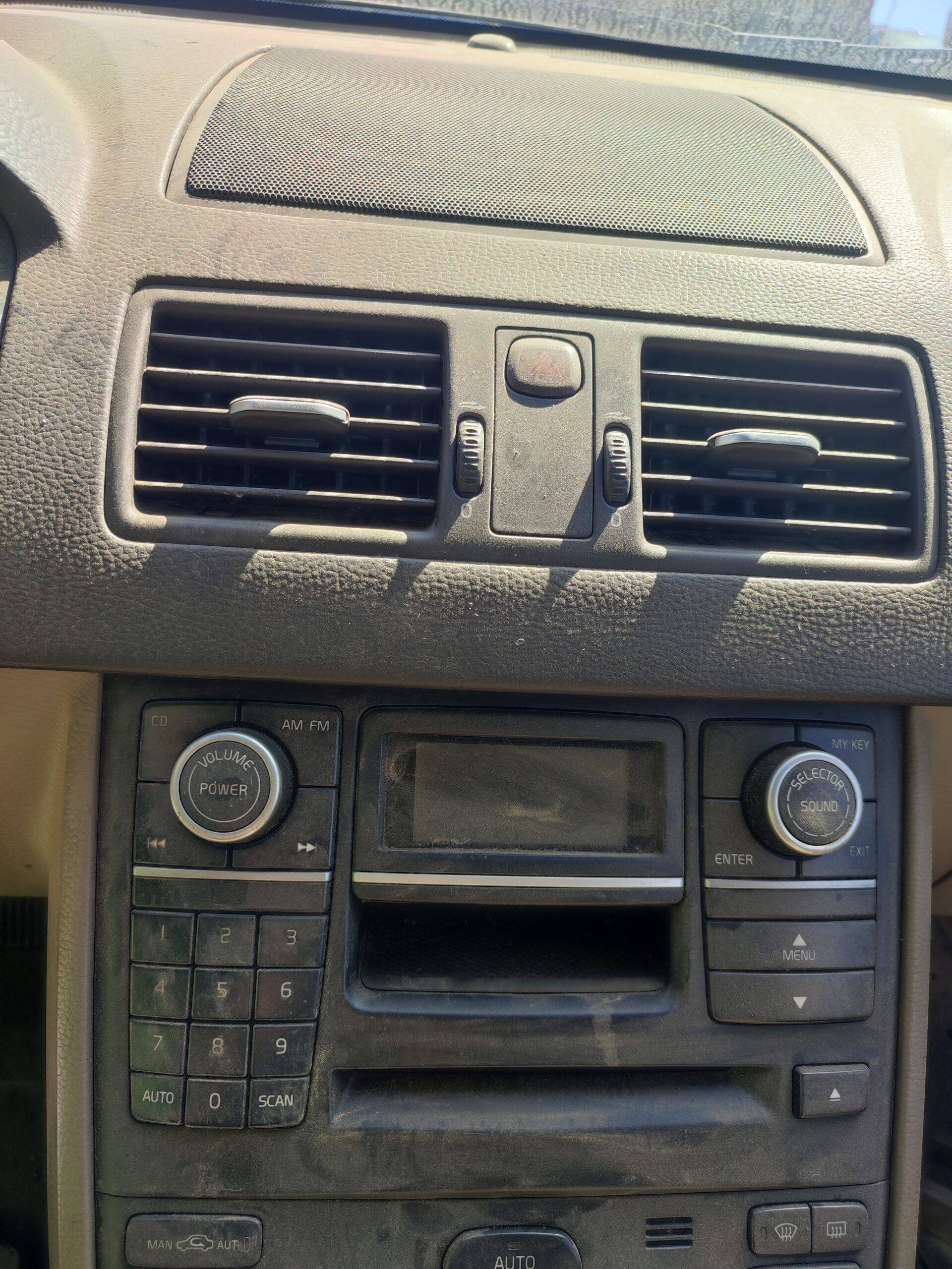 Radio volvo xc90 (2002->)