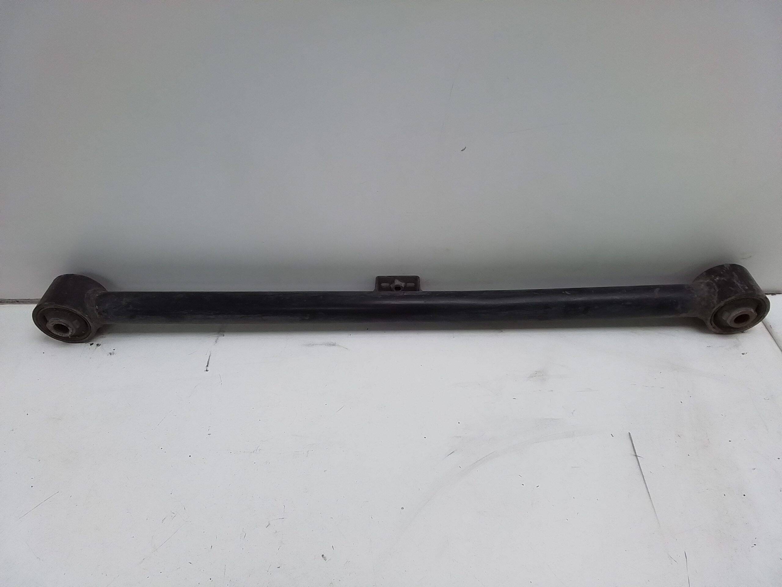 Tiranta puente trasero toyota land cruiser (j12)(2003->)