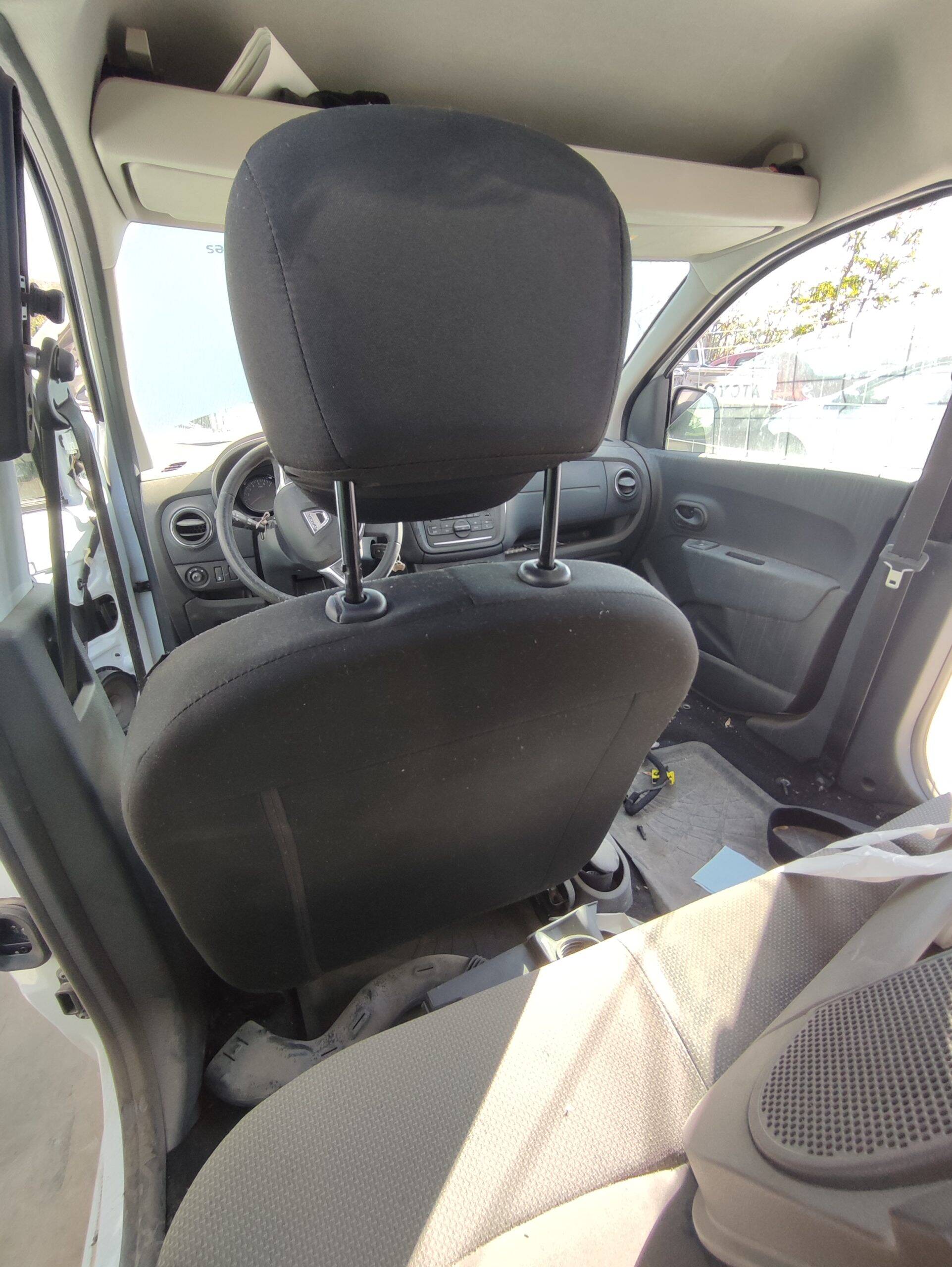 Asiento del izq dacia dokker (2012->)