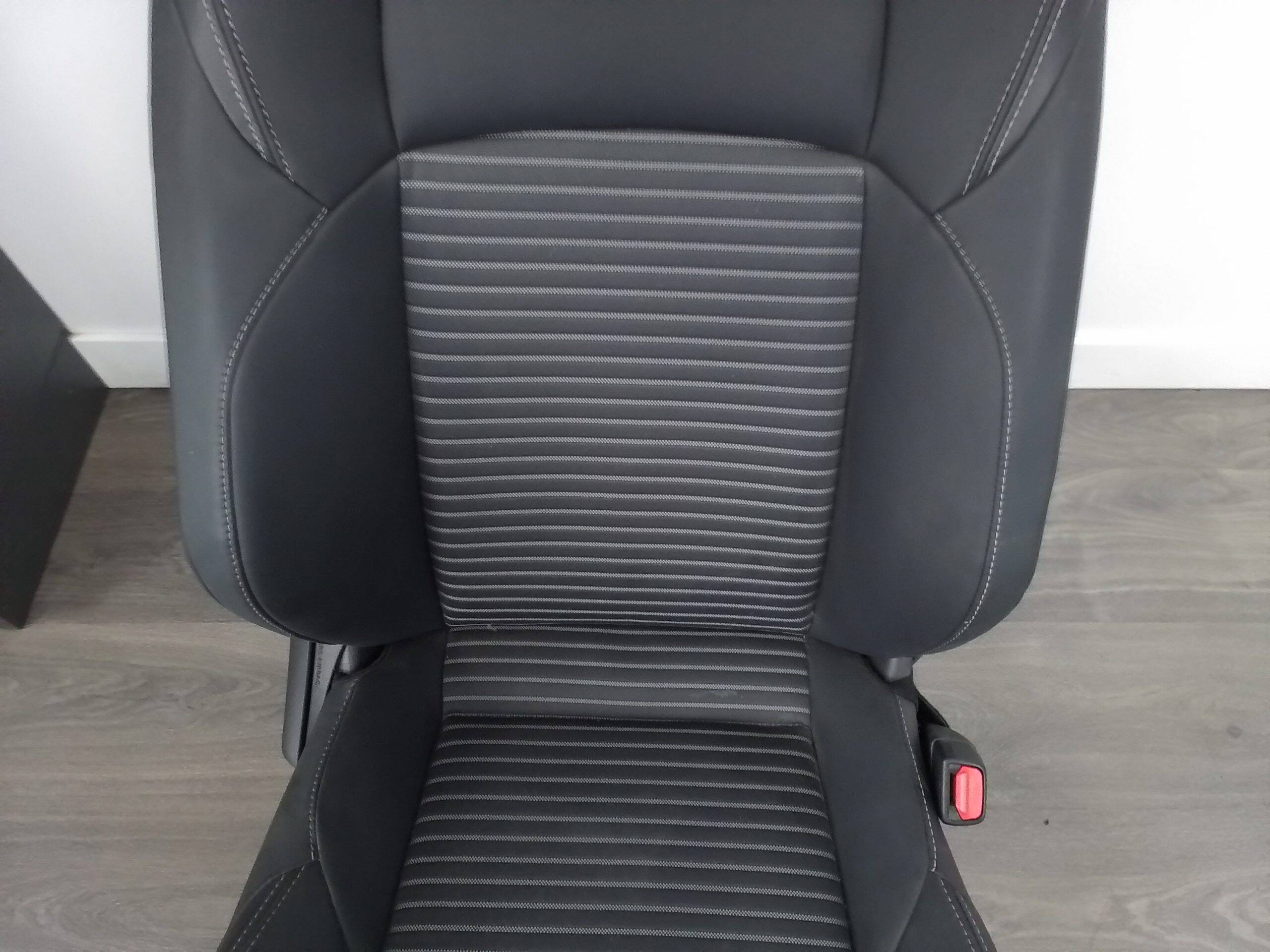 Asiento delantero derecho toyota rav4 (2019->)