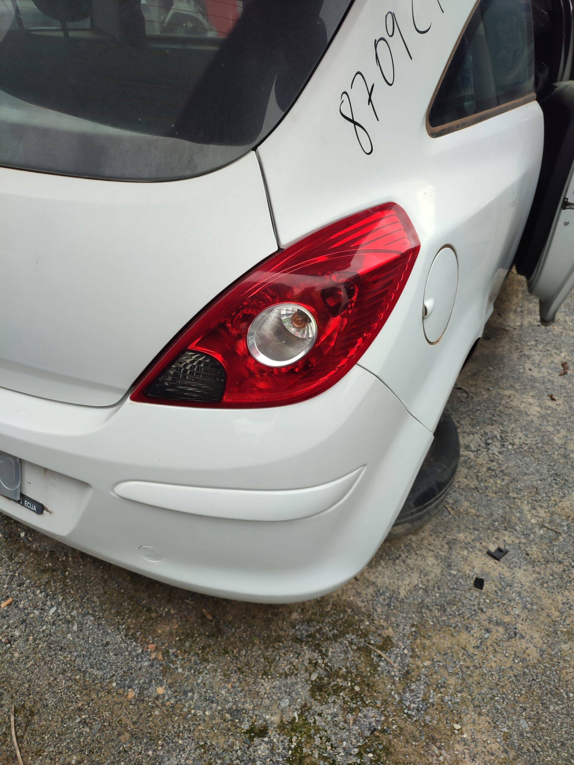 Piloto trasero derecho opel corsa d (2006->)