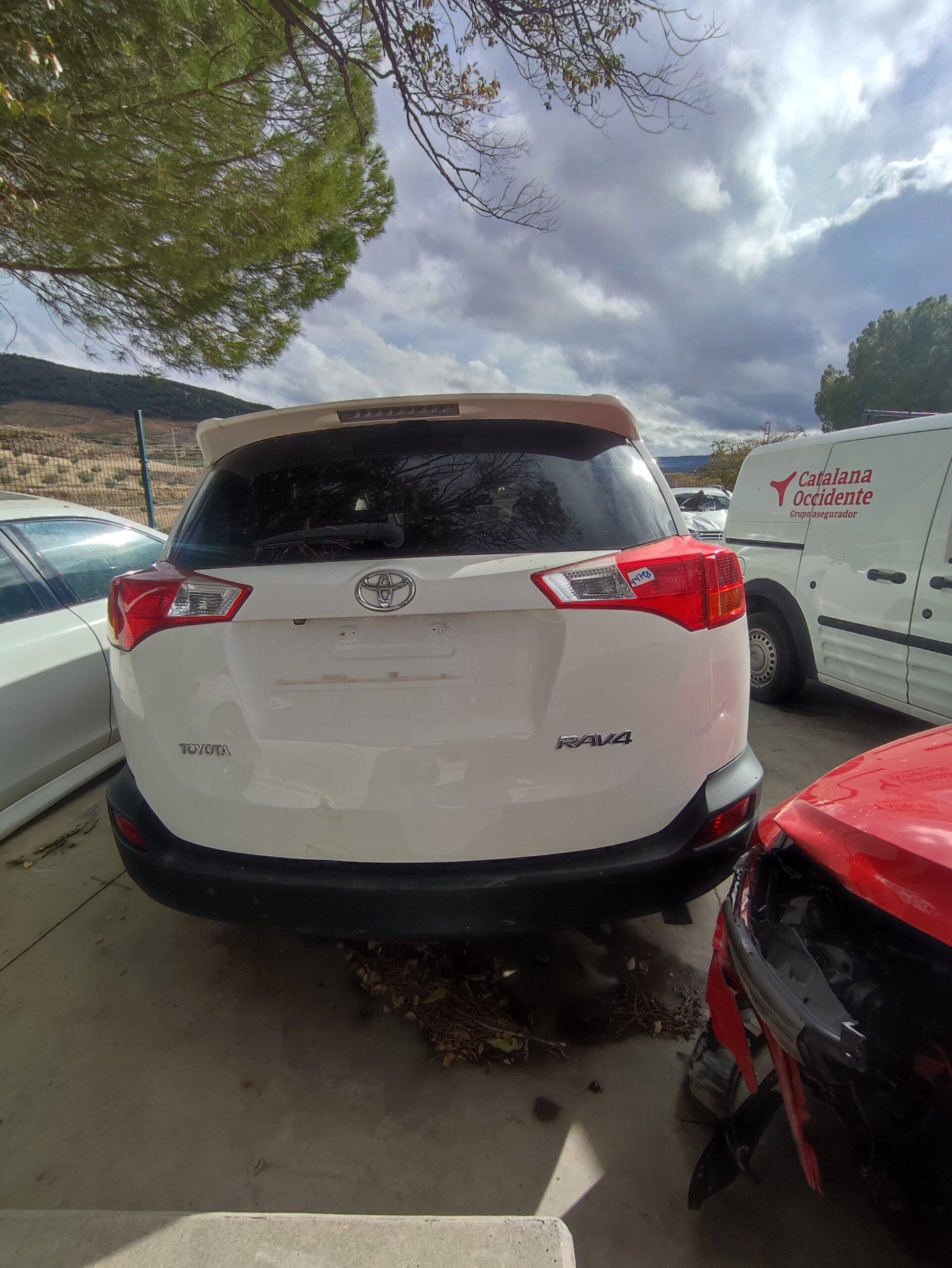 Porton trasero toyota rav4 (a4)(2013->)