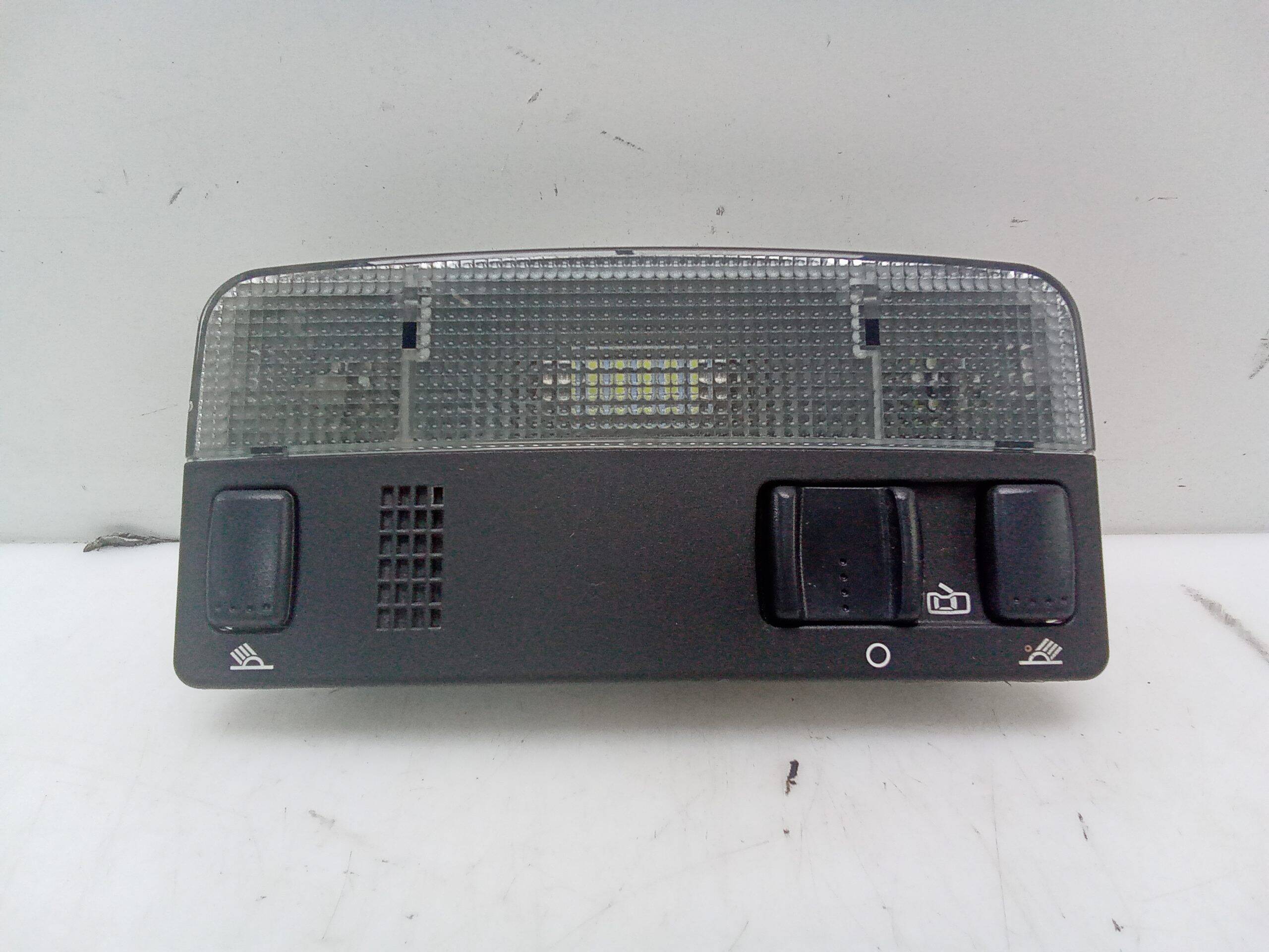 Luz interior techo seat ibiza sc (6j1)(06.2008->)