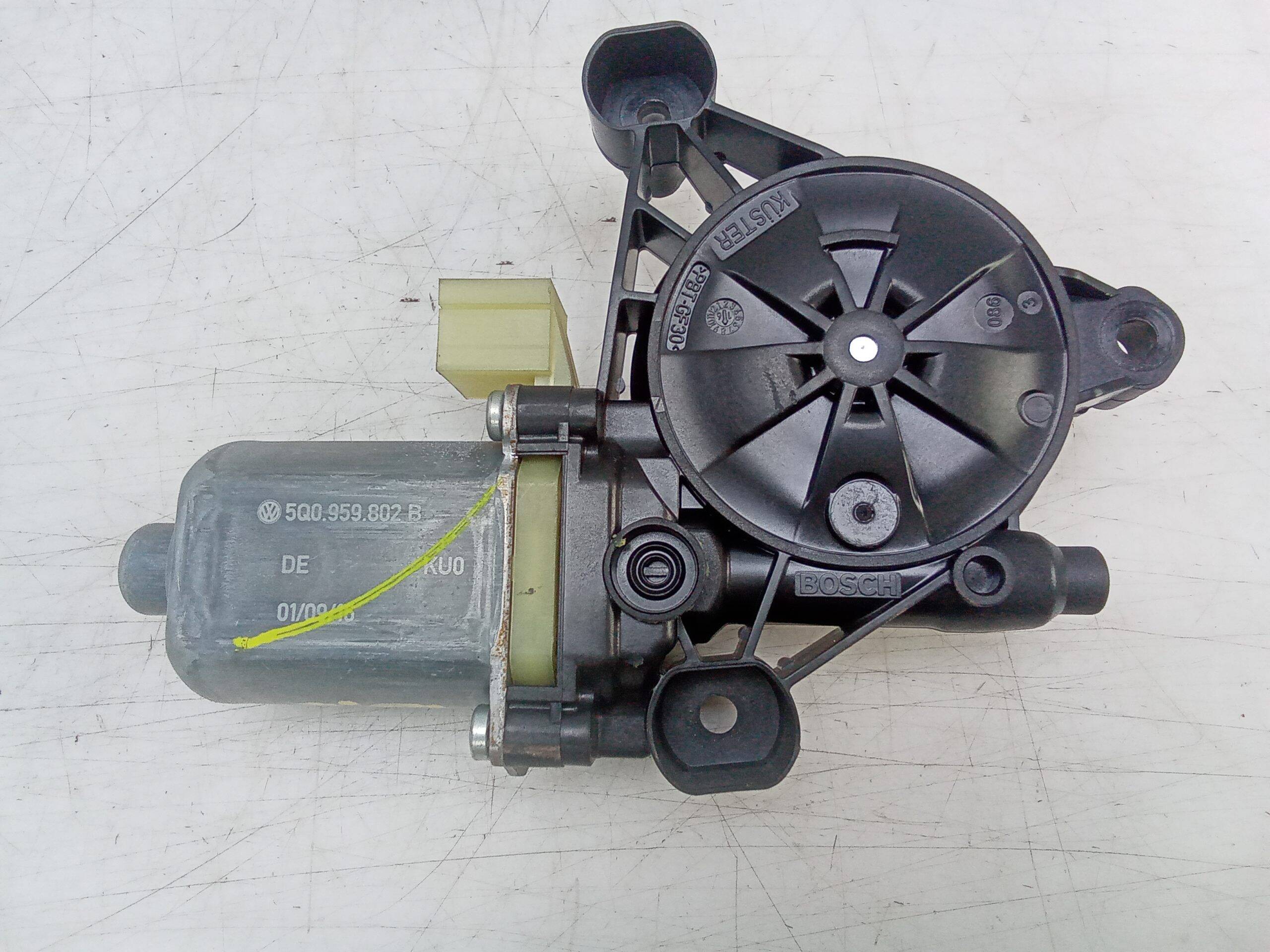 Motor elevalunas delantero derecho skoda superb berlina (3v3)(03.2015->)