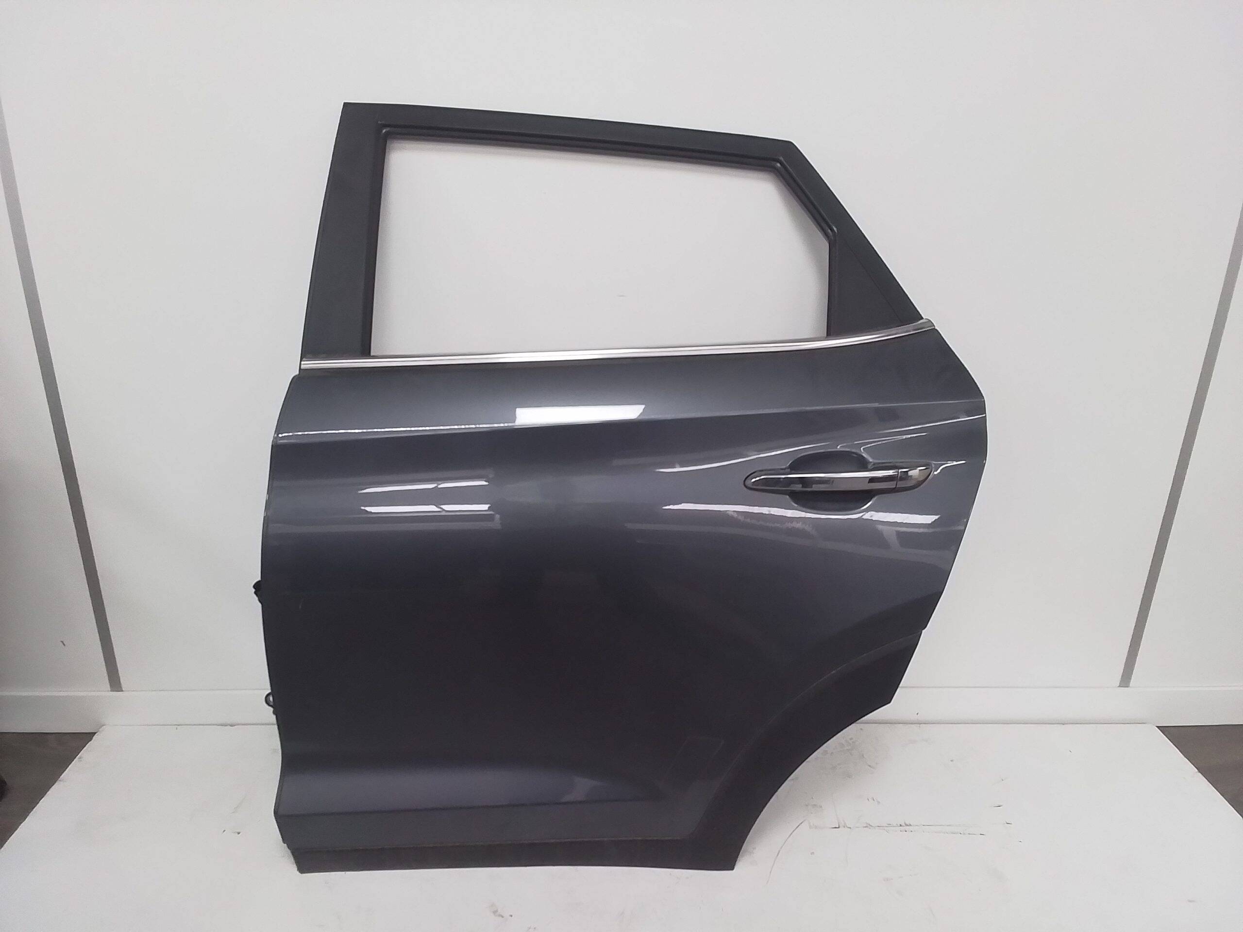 Puerta trasera izquierda hyundai tucson (tl)(2014->)