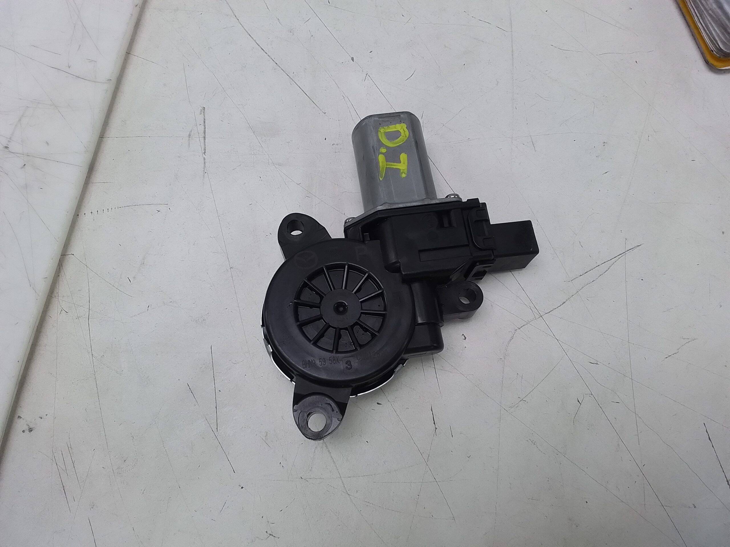 Motor elevalunas delantero izquierdo mazda 3 berlina / sedán (bm/bn)(07.2013->)