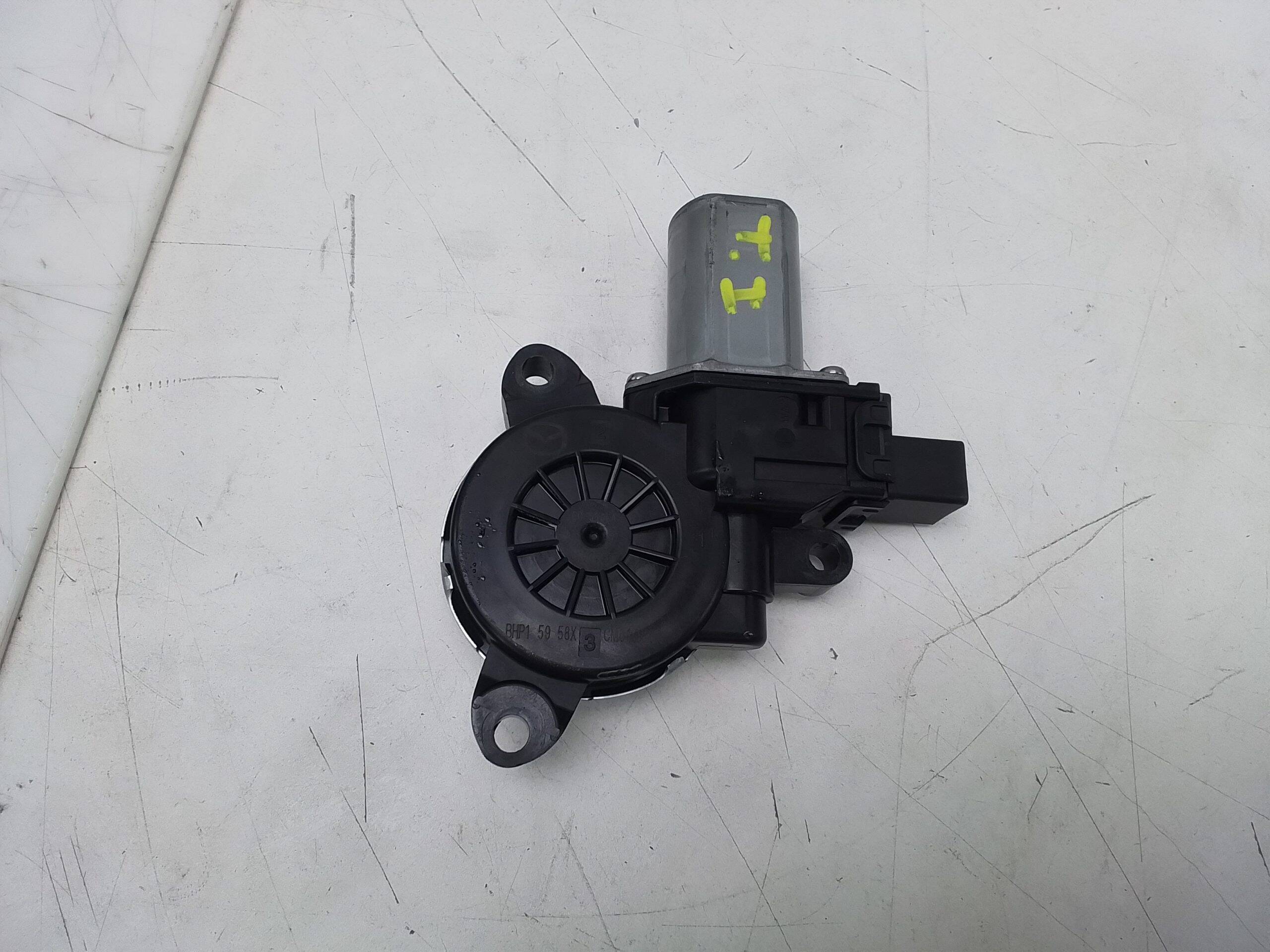 Motor elevalunas trasero izquierdo mazda 3 berlina / sedán (bm/bn)(07.2013->)