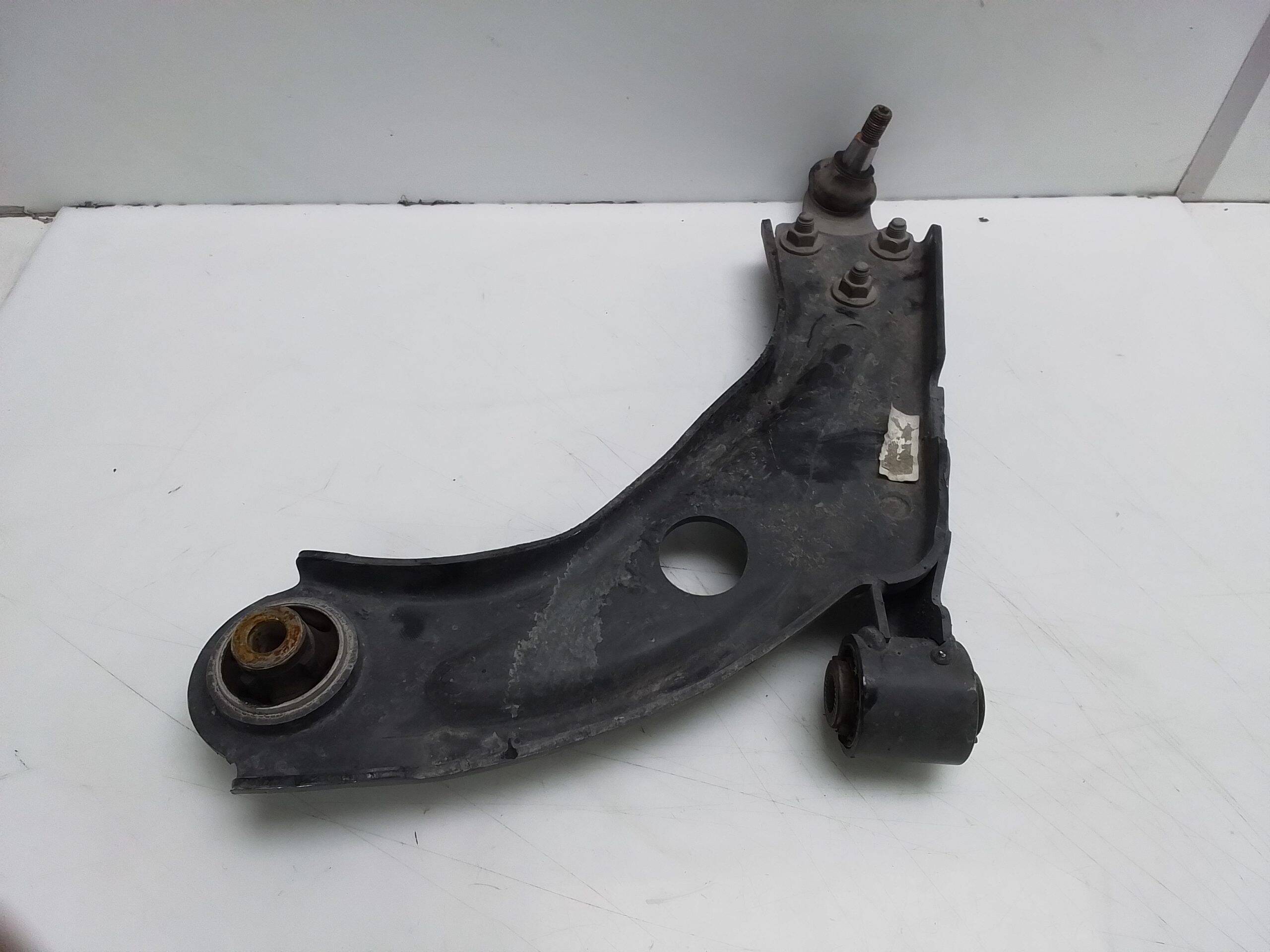 Brazo suspension inferior delantero izquierdo peugeot 5008 (06.2017->)