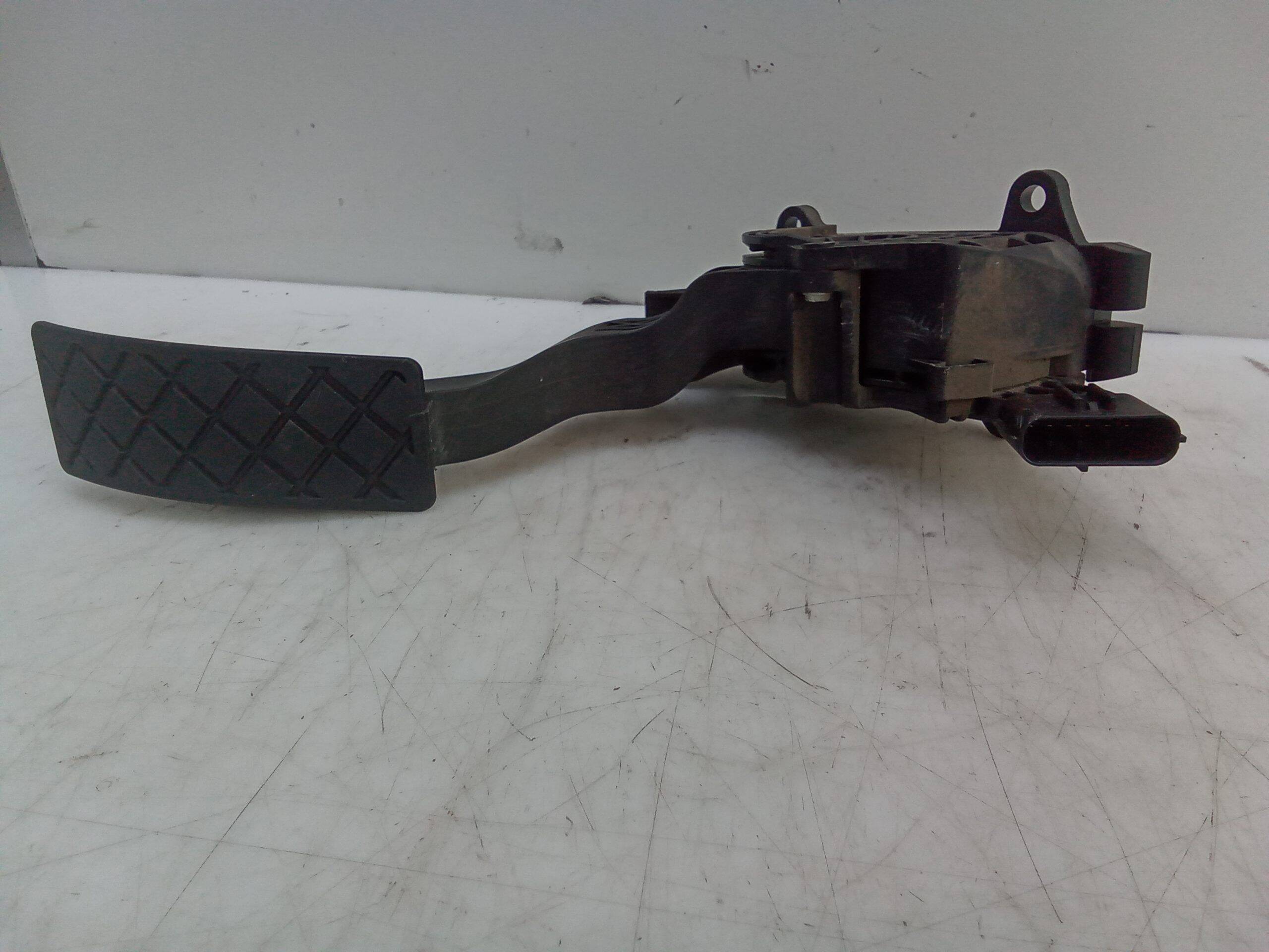 Pedal acelerador seat ibiza sc (6j1)(06.2008->)