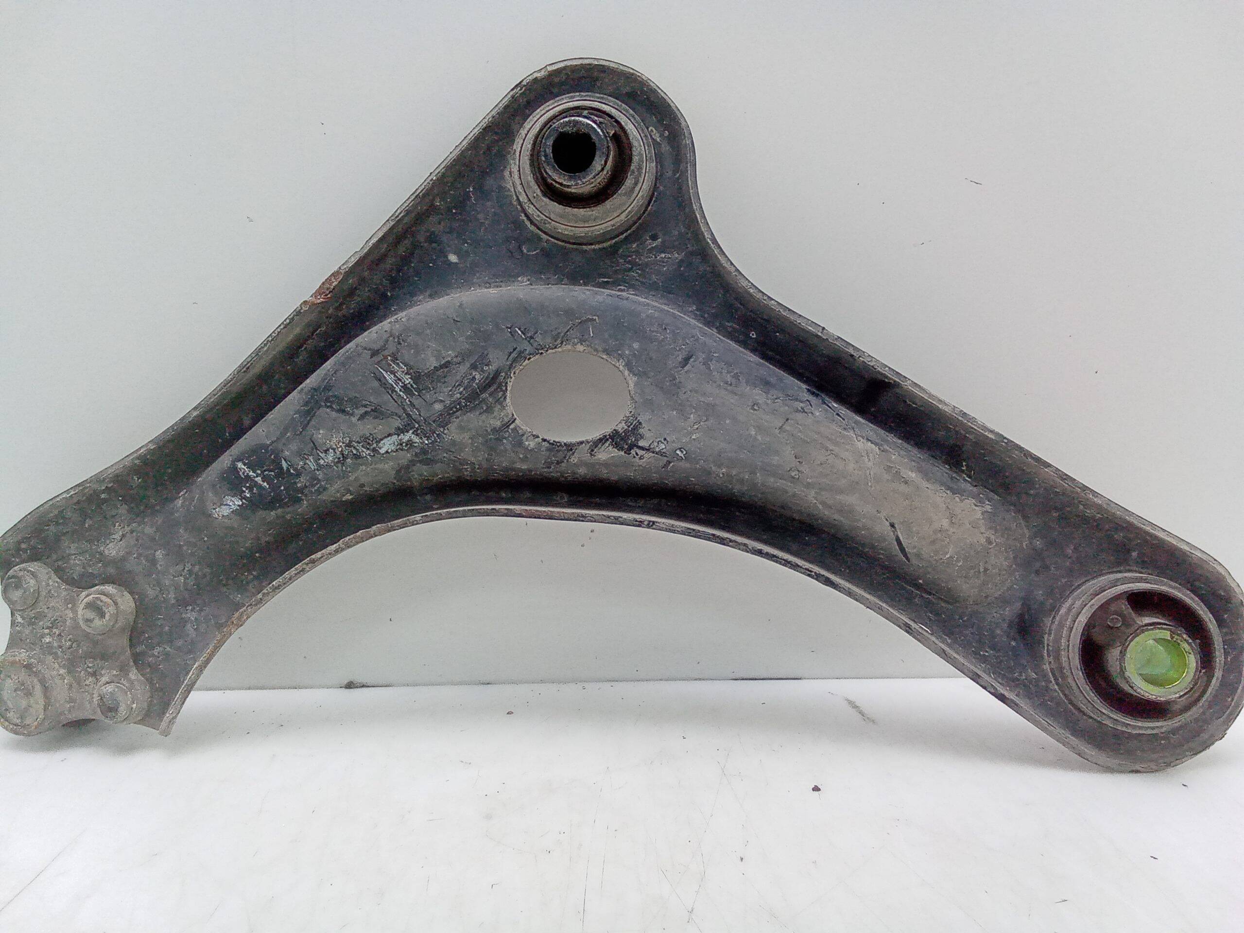 Brazo suspension inferior delantero derecho citroen c3 (08.2016->)