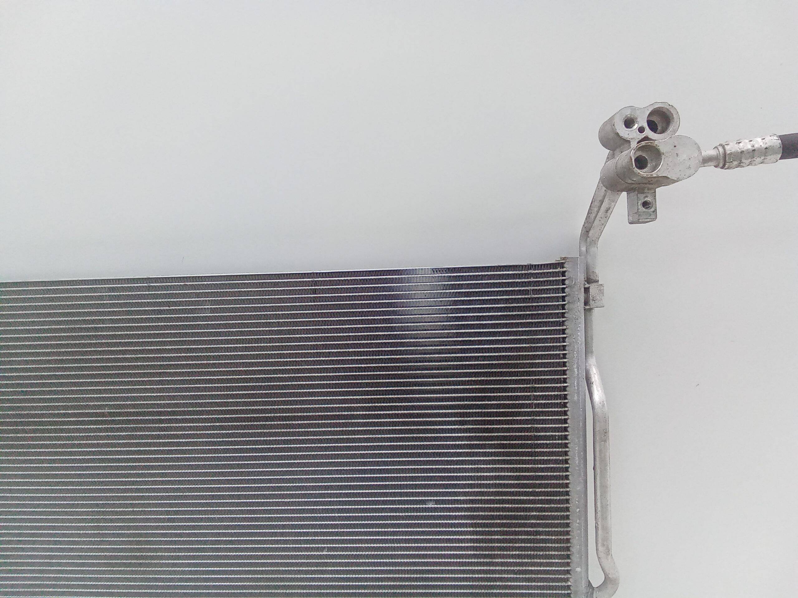 Condensador / radiador aire acondicionado volkswagen touareg (7p6)(08.2014->)