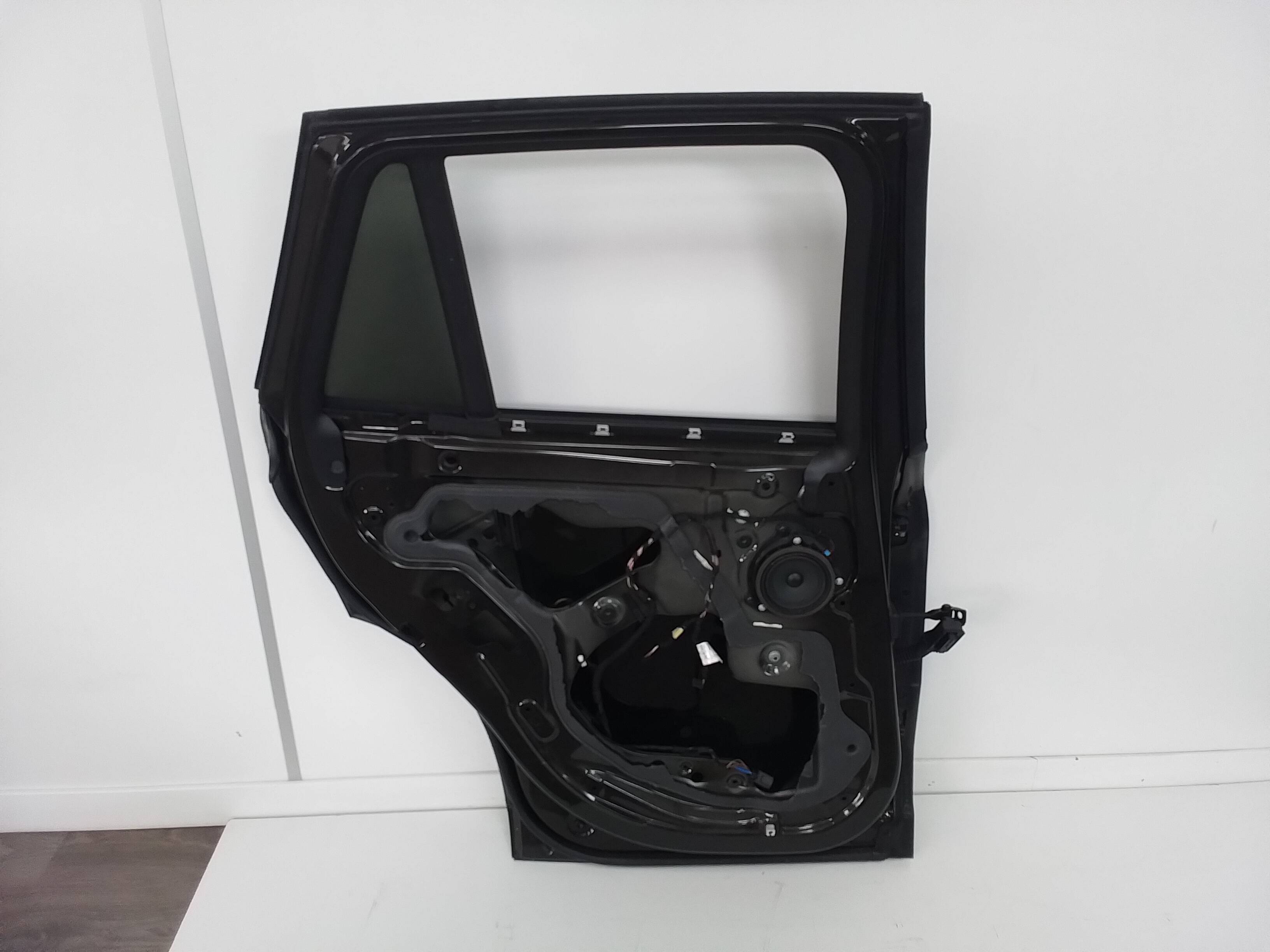 Seguro puerta trasera izquierda bmw serie x1 (f48)(2015->)