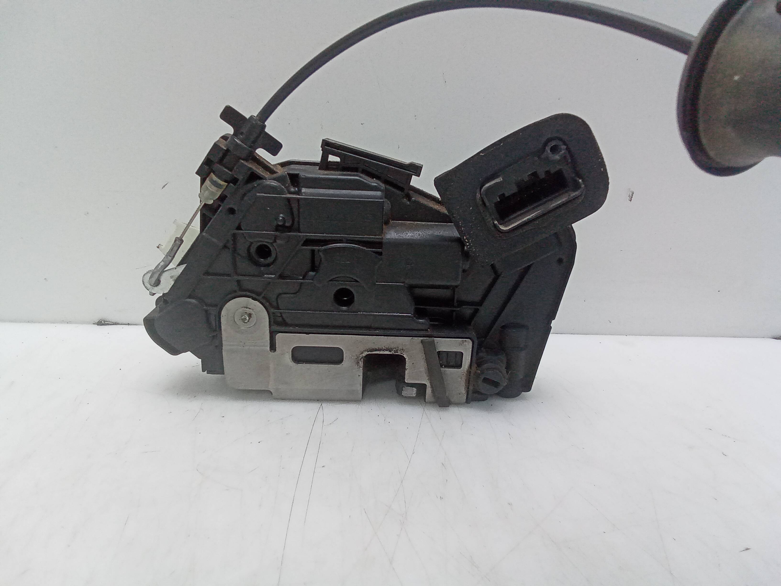 Cerradura puerta trasera derecha seat leon sc (5f5)(01.2013->)