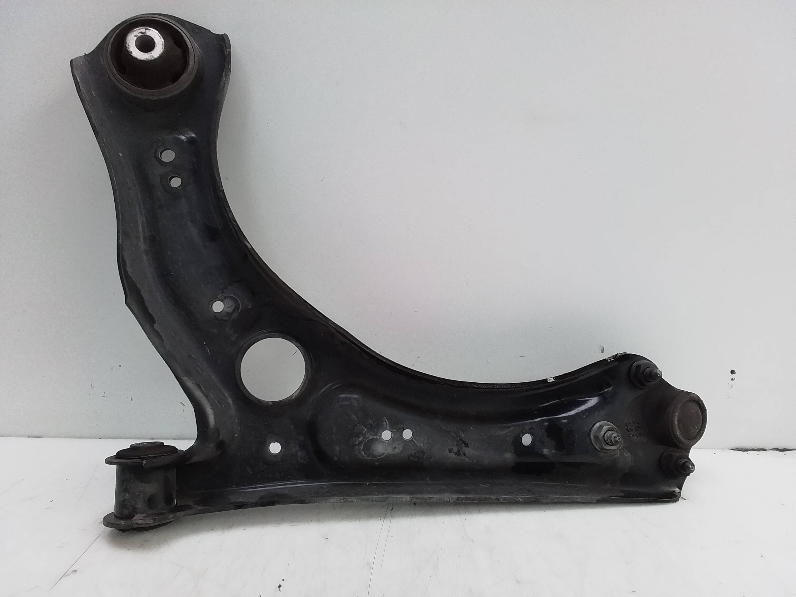 Brazo suspension inferior delantero derecho seat ibiza (kj1)(2017->)