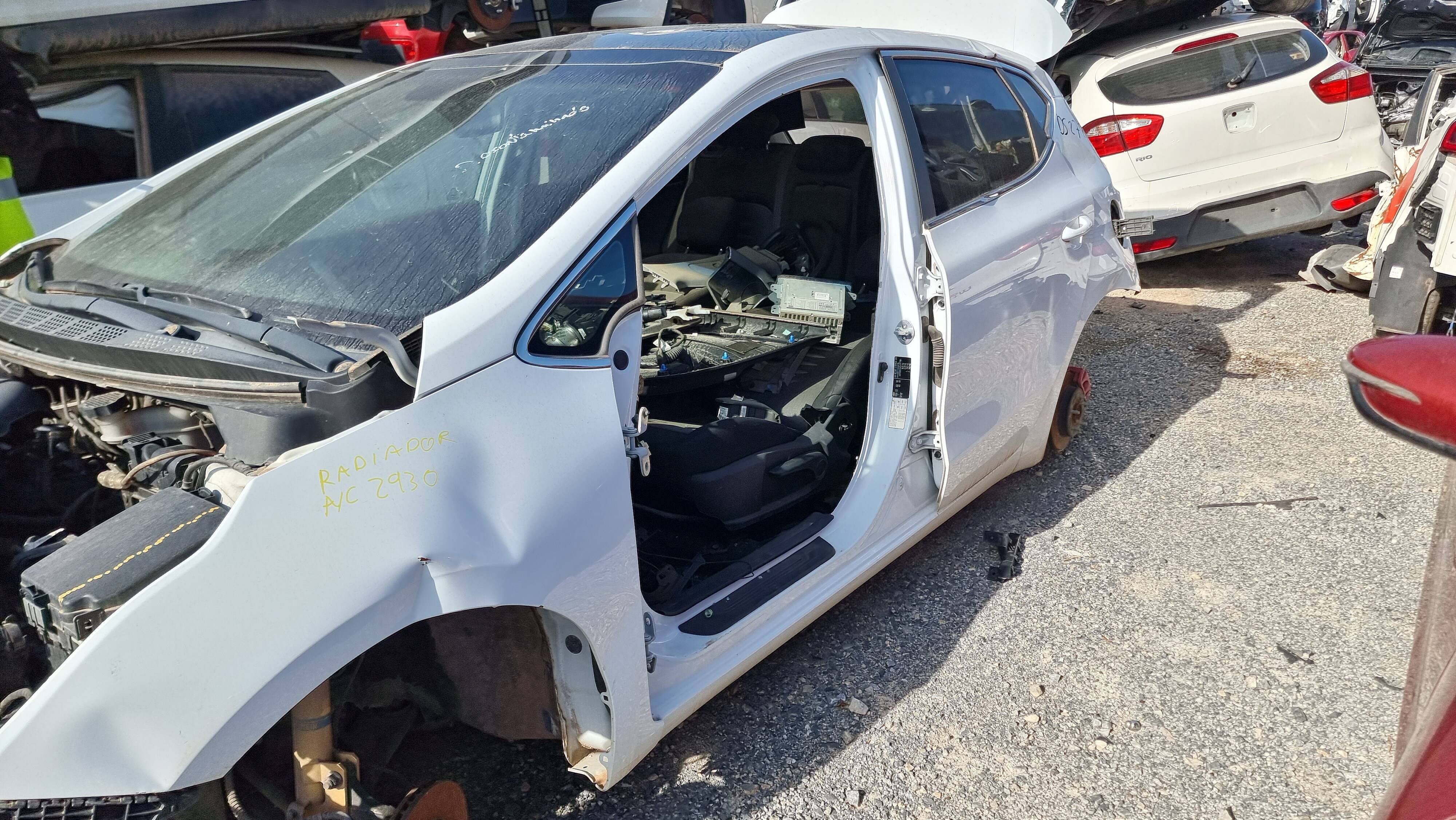 Bisagra capo izquierda kia ceed (jd)(2012->)