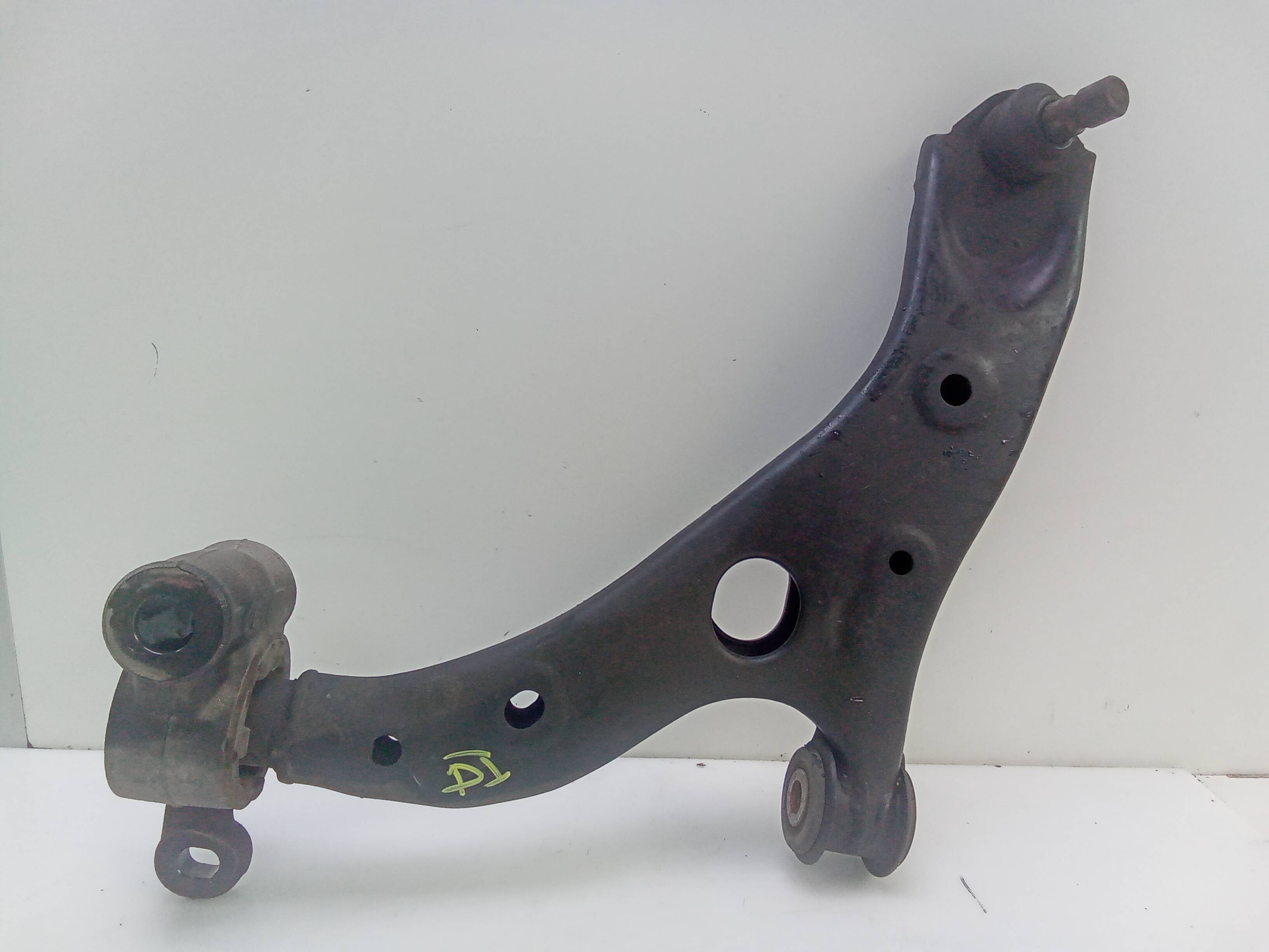 Brazo suspension inferior delantero izquierdo mazda 3 berlina / sedán (bm/bn)(07.2013->)