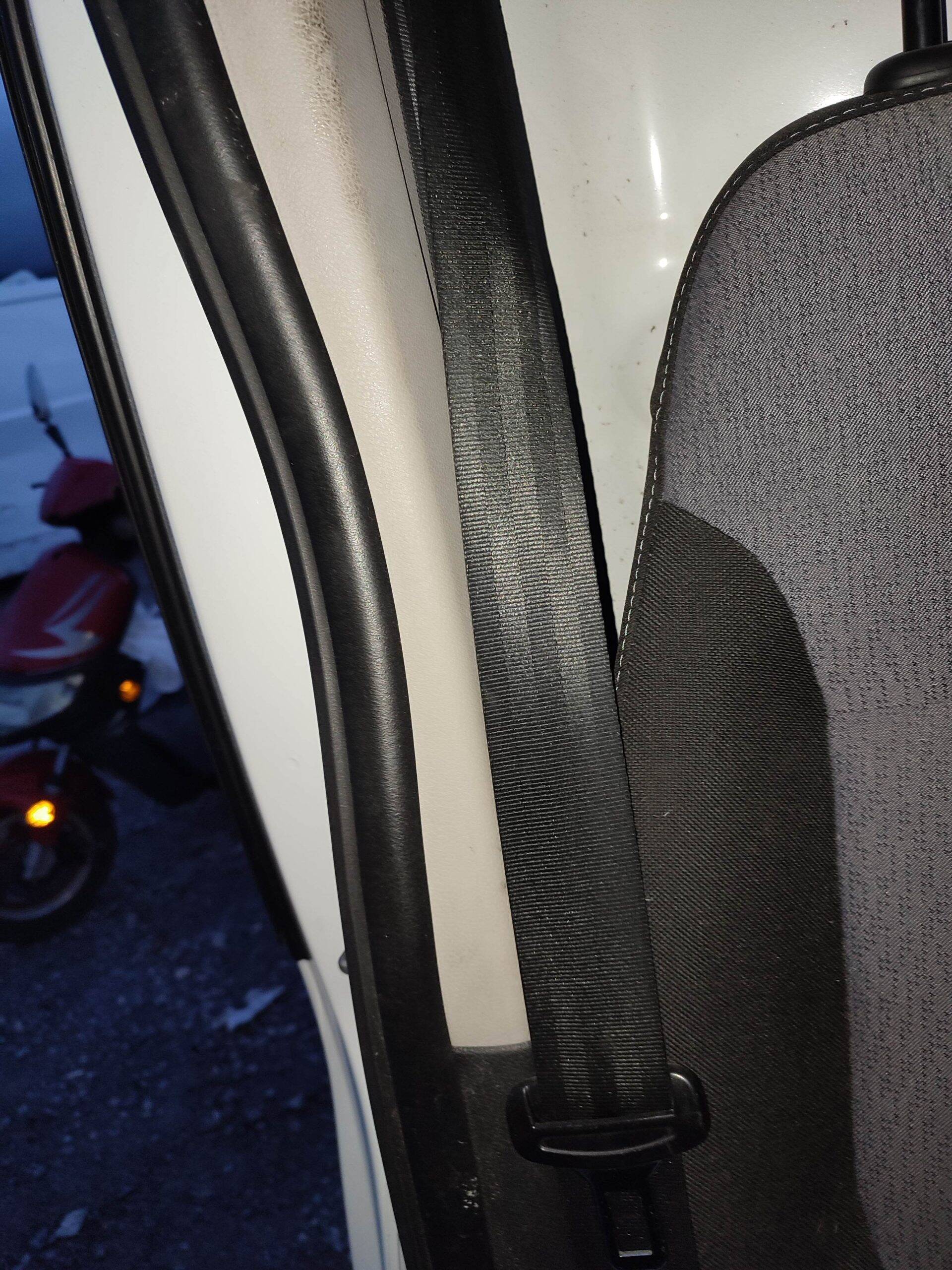 Cinturon seguridad delantero derecho renault trafic iii furgón (06.2014->)