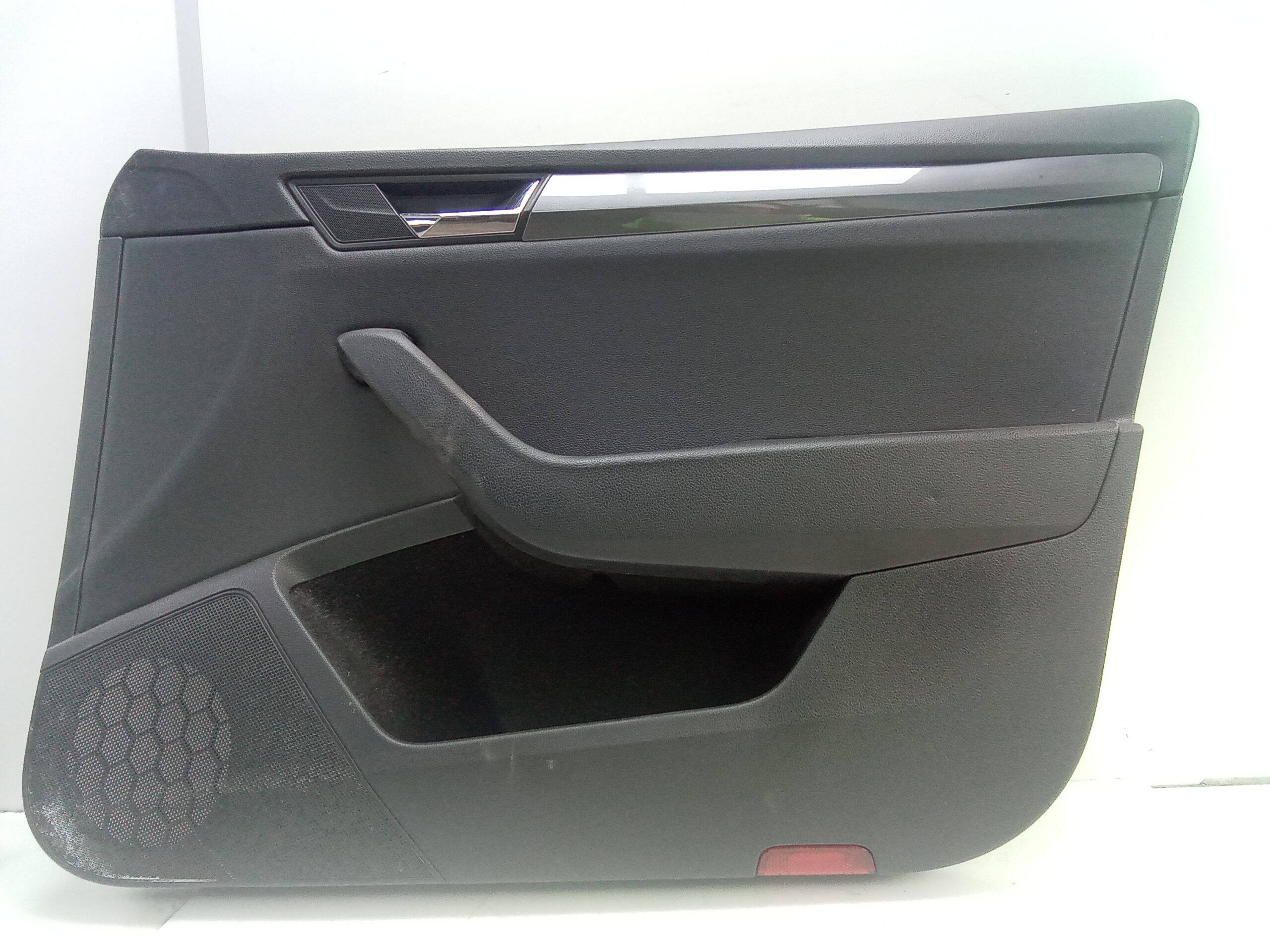 Guarnecido puerta delantera derecha skoda superb combi (3v5)(06.2015->)