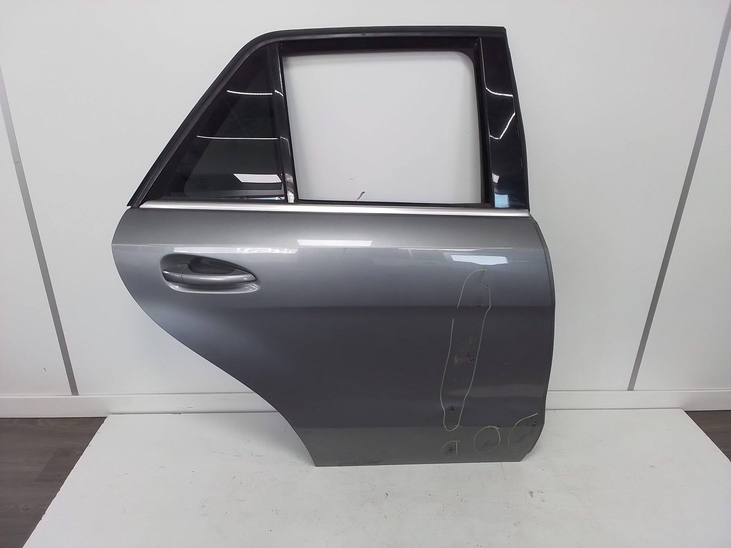 Puerta trasera derecha mercedes-benz clase m (bm 166)(06.2011->)