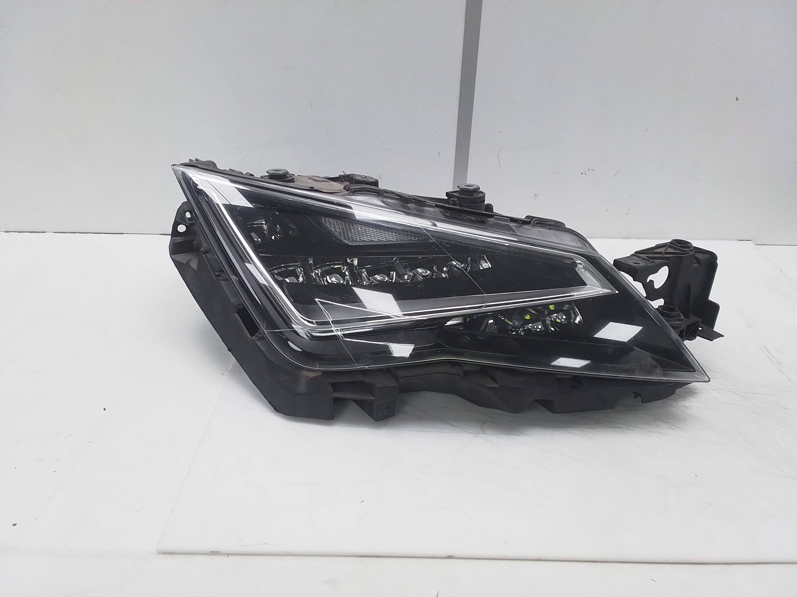 Faro derecho seat leon (5f1)(09.2012->)