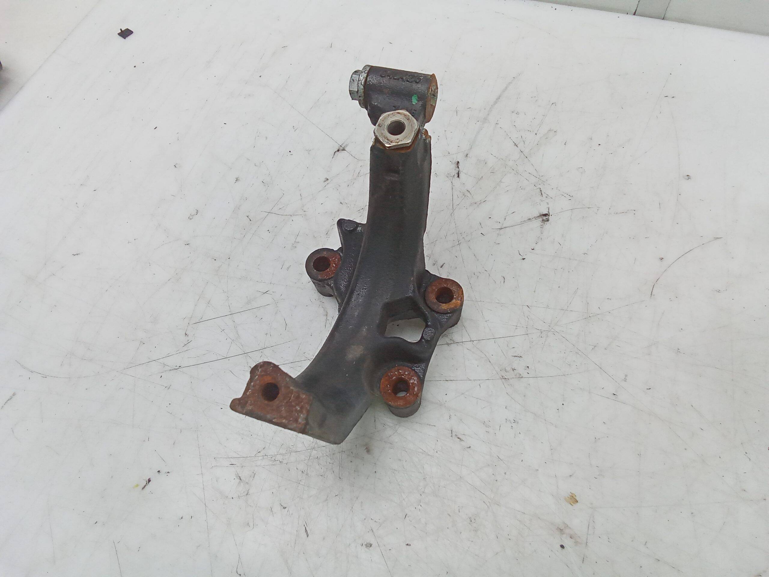 Soporte bomba inyeccion volkswagen passat variant (3g5)(07.2014->)