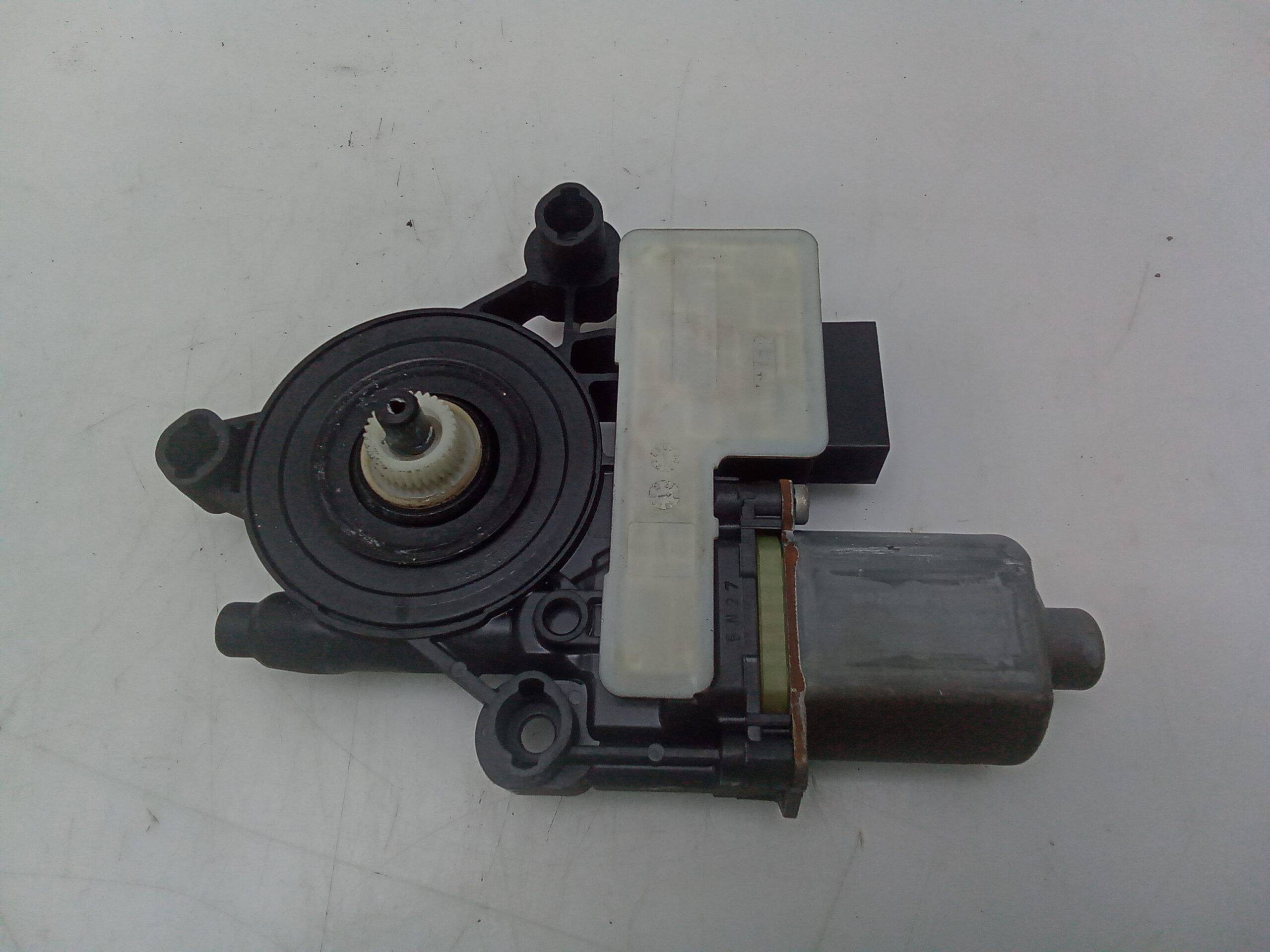 Motor elevalunas trasero derecho volkswagen golf vii (5g1/be1)(09.2012->)