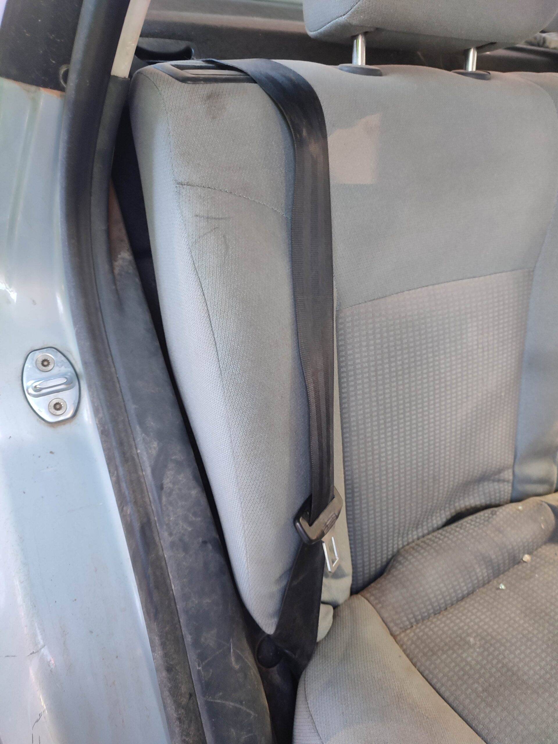 Cinturon seguridad trasero derecho seat cordoba berlina (6l2)(09.2002->)