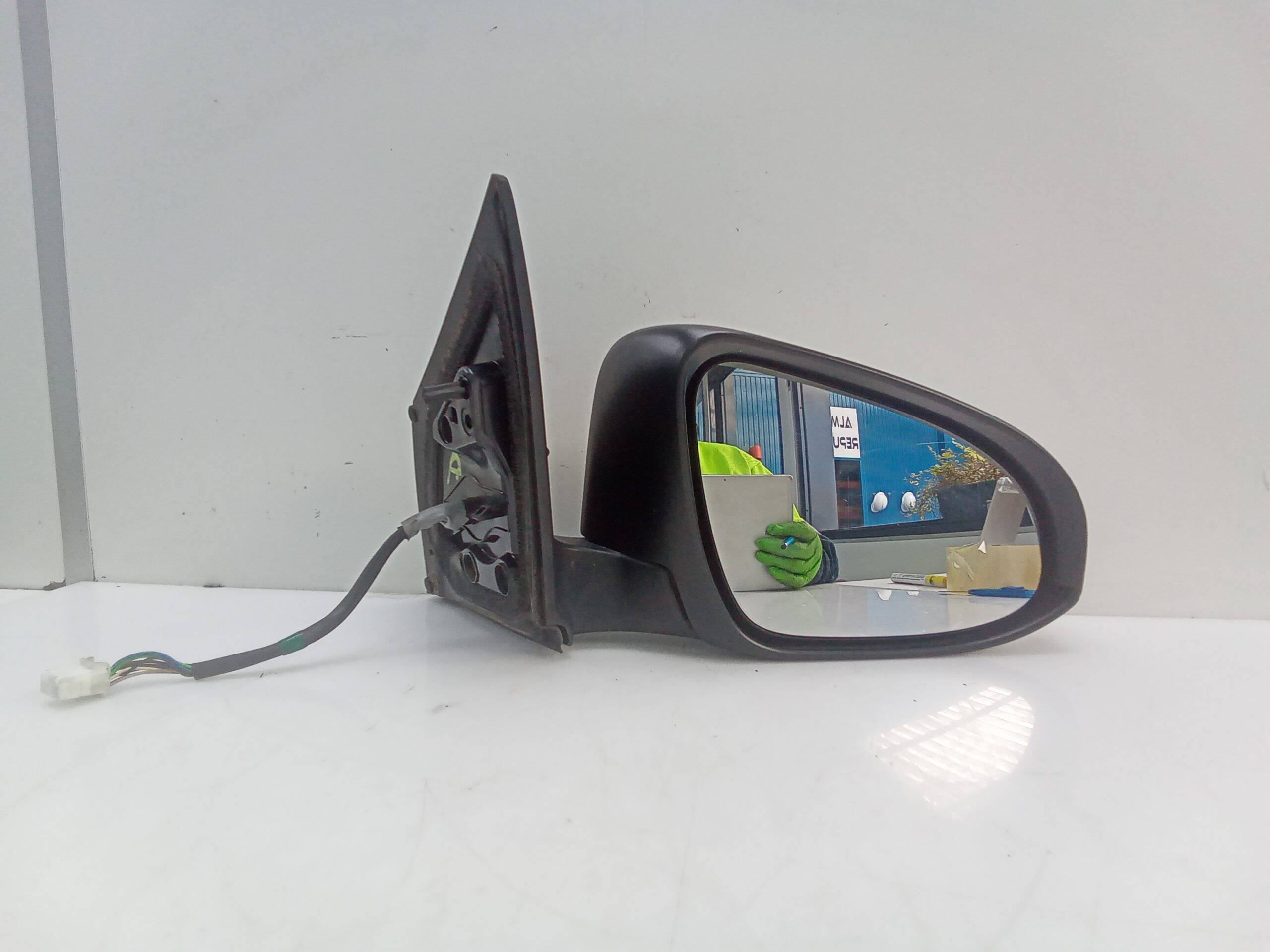 Retrovisor derecho toyota auris touring sports (e18)(10.2012->)