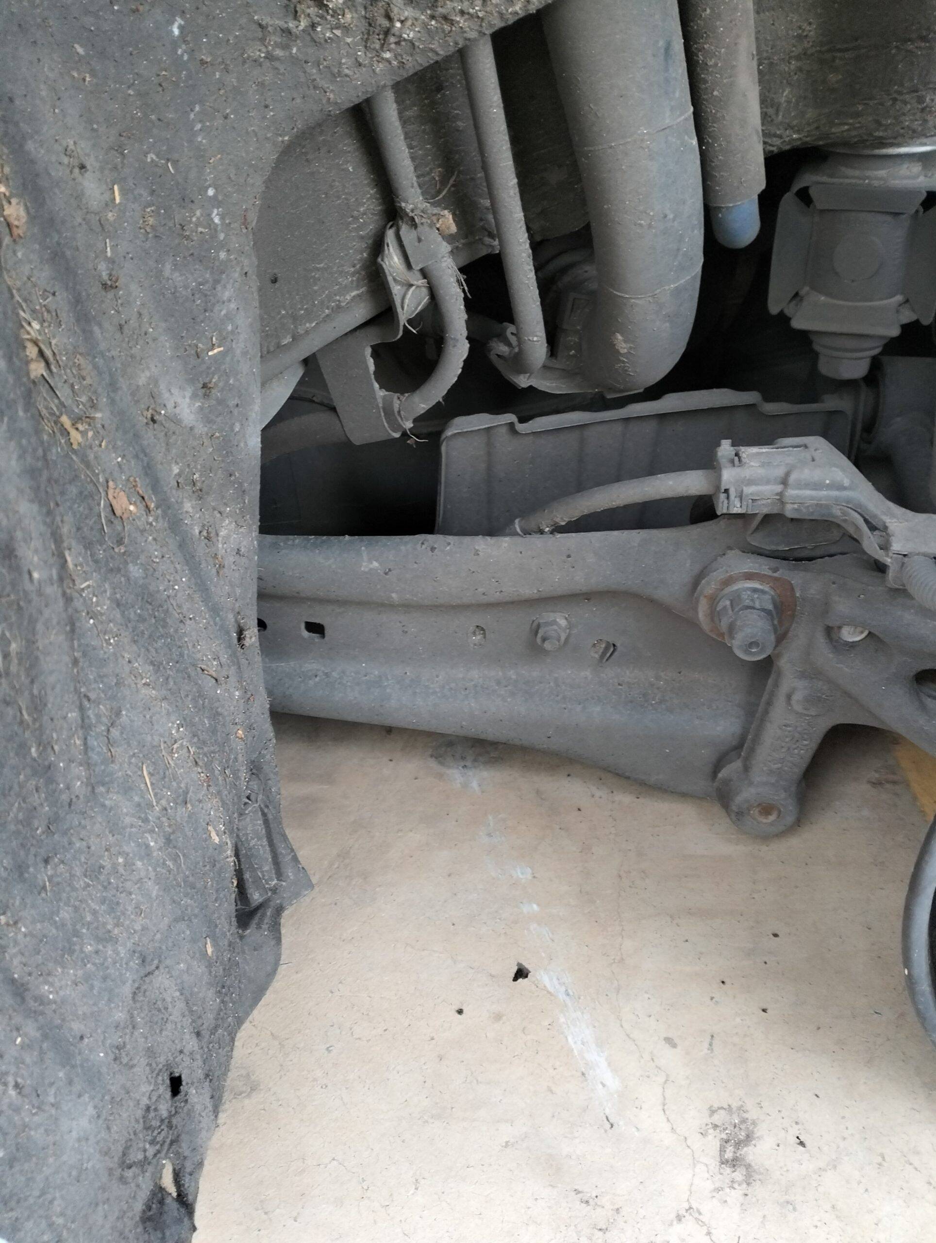 Brazo suspension trasero izquierdo toyota corolla (e21)(2019->)