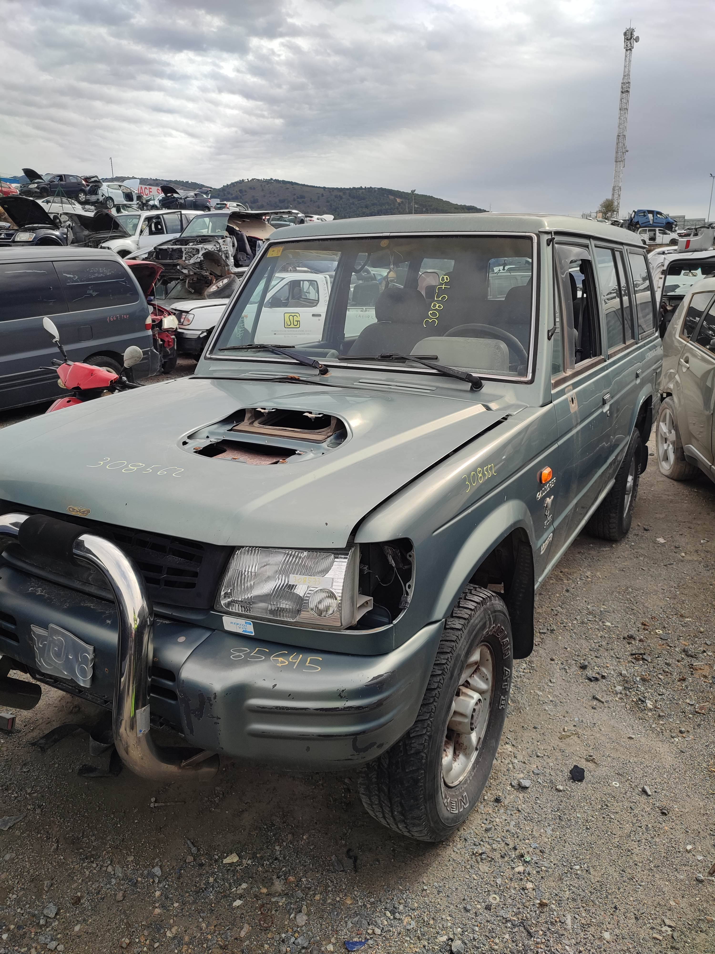 Mando elevalunas delantero izquierdo hyundai galloper ii (jk-01)