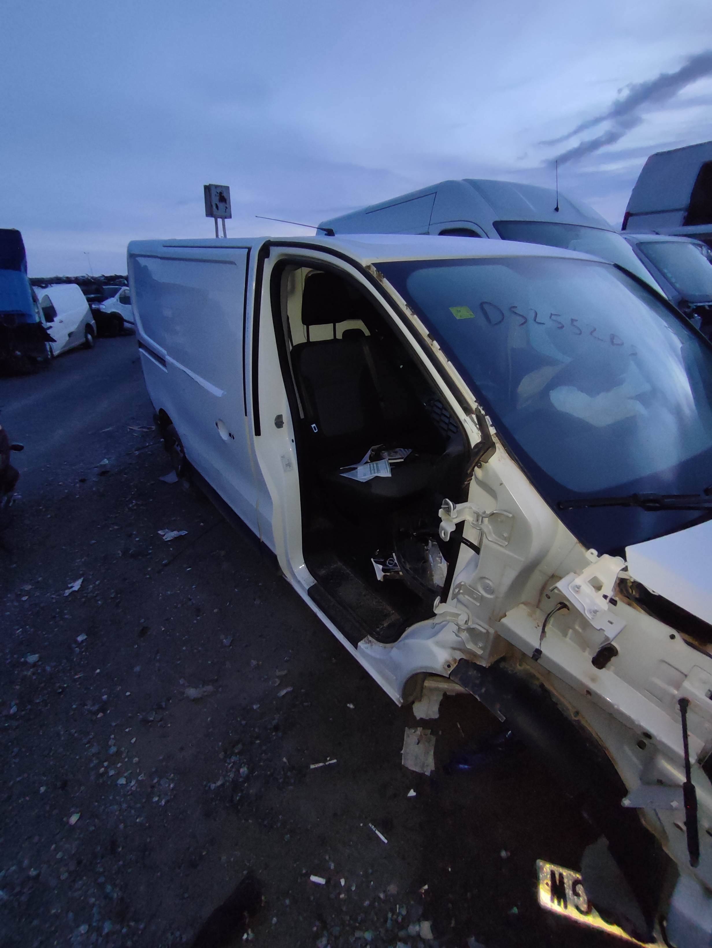 Cuadro de instrumentos renault trafic iii furgón (06.2014->)