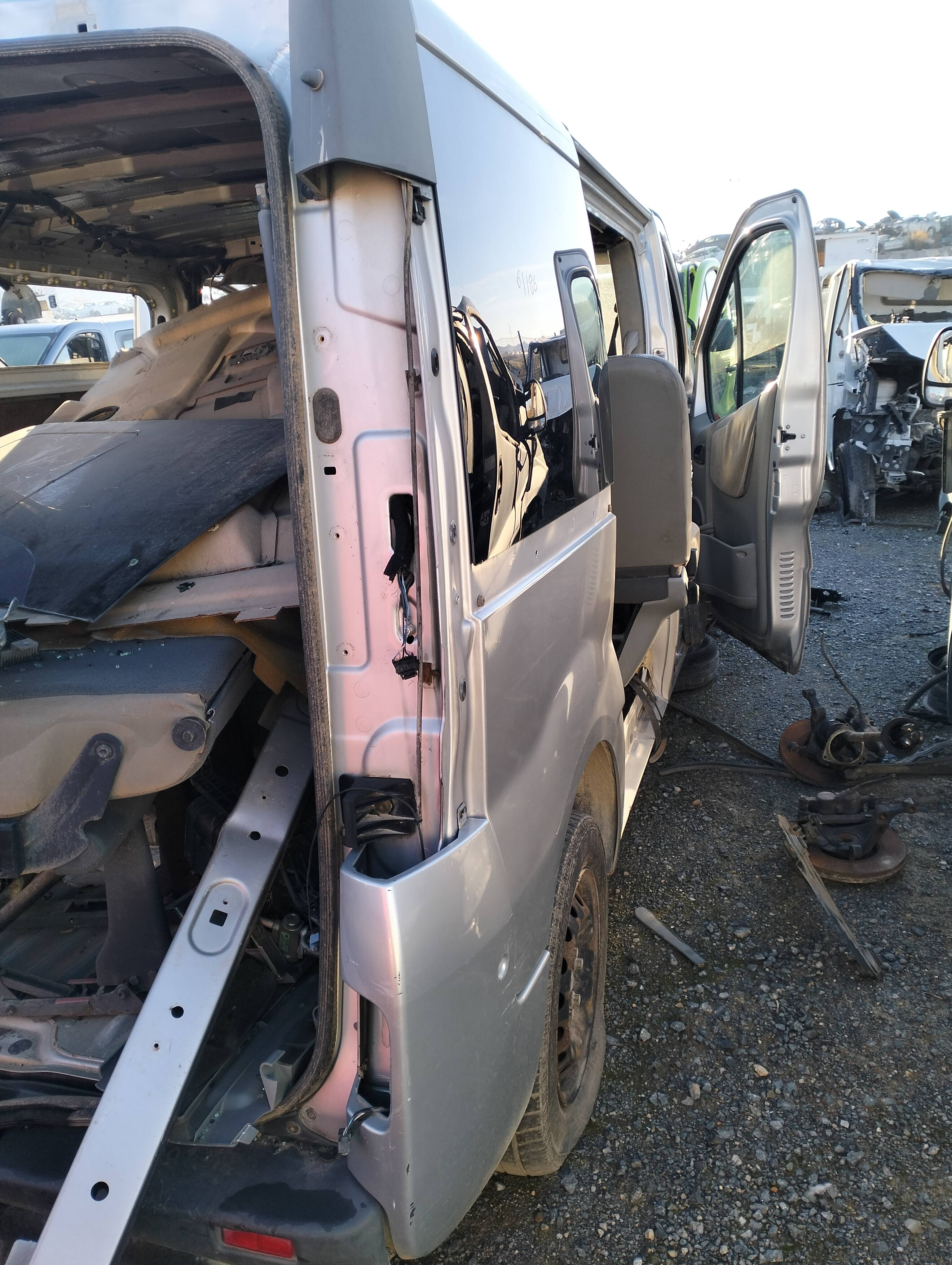 Reflectante derecho opel vivaro (2001->)