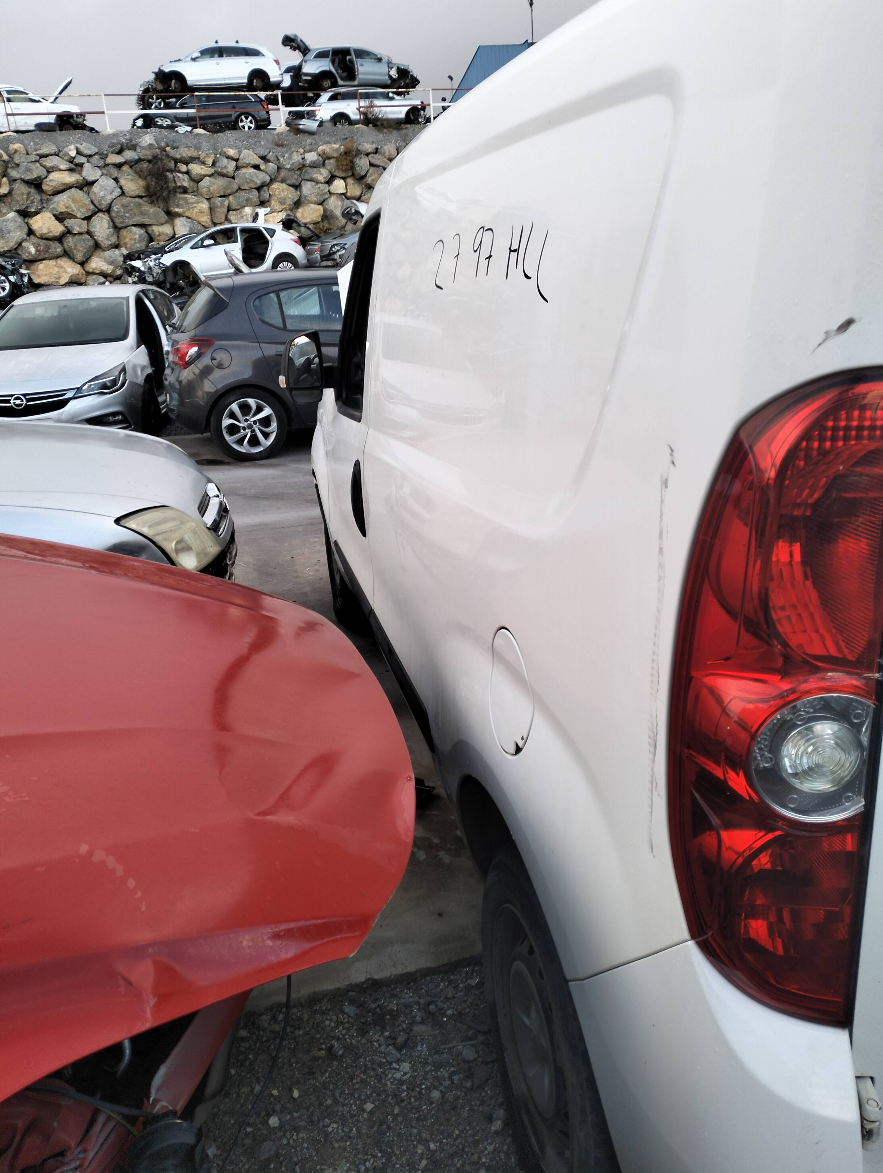 Puerta trasera carga izquierda opel combo d (10.2011->)