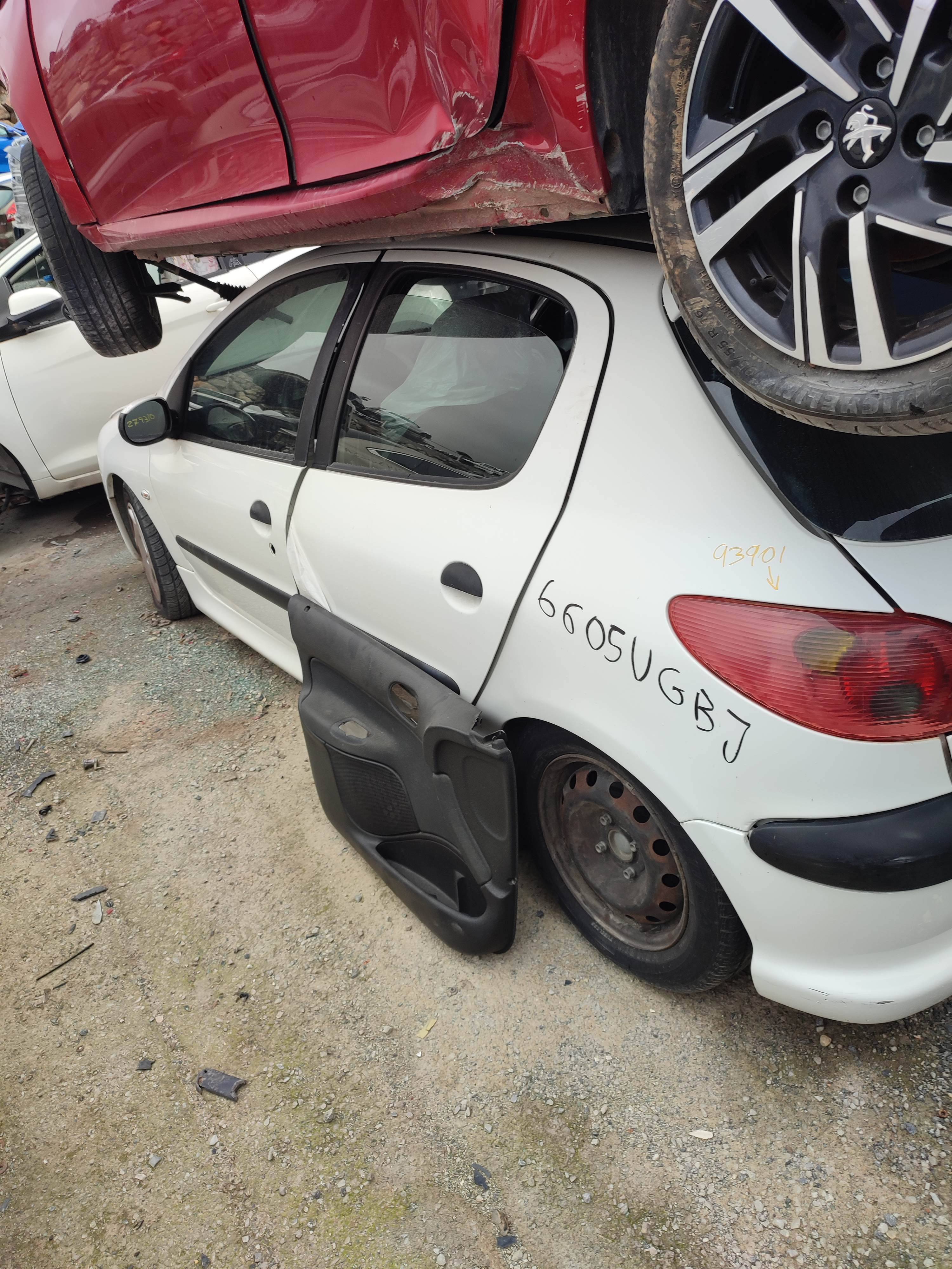 Guarnecido puerta delantera izquierda peugeot 206