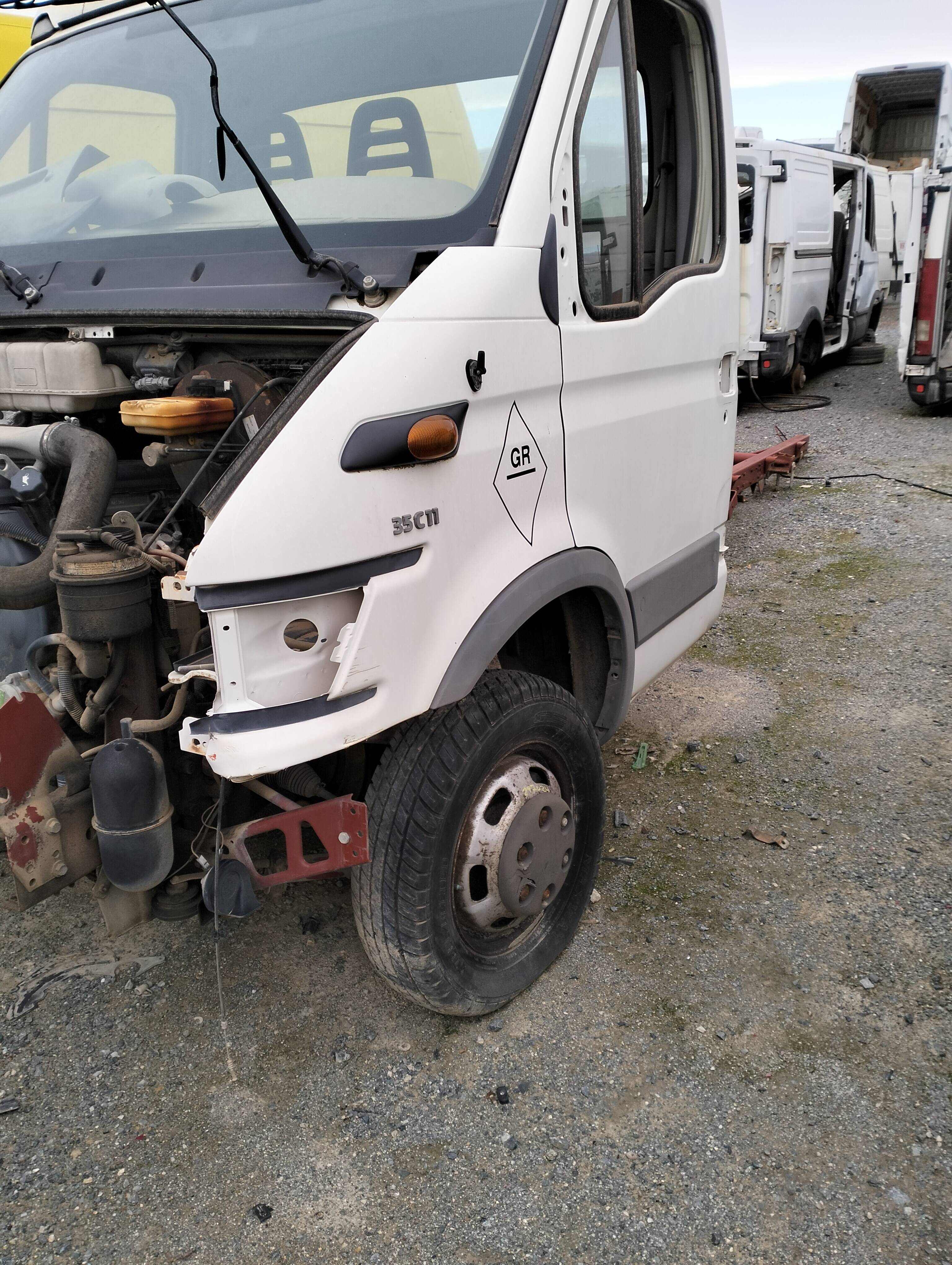 Aleta delantera izquierda iveco daily camión/volquete (1999->)