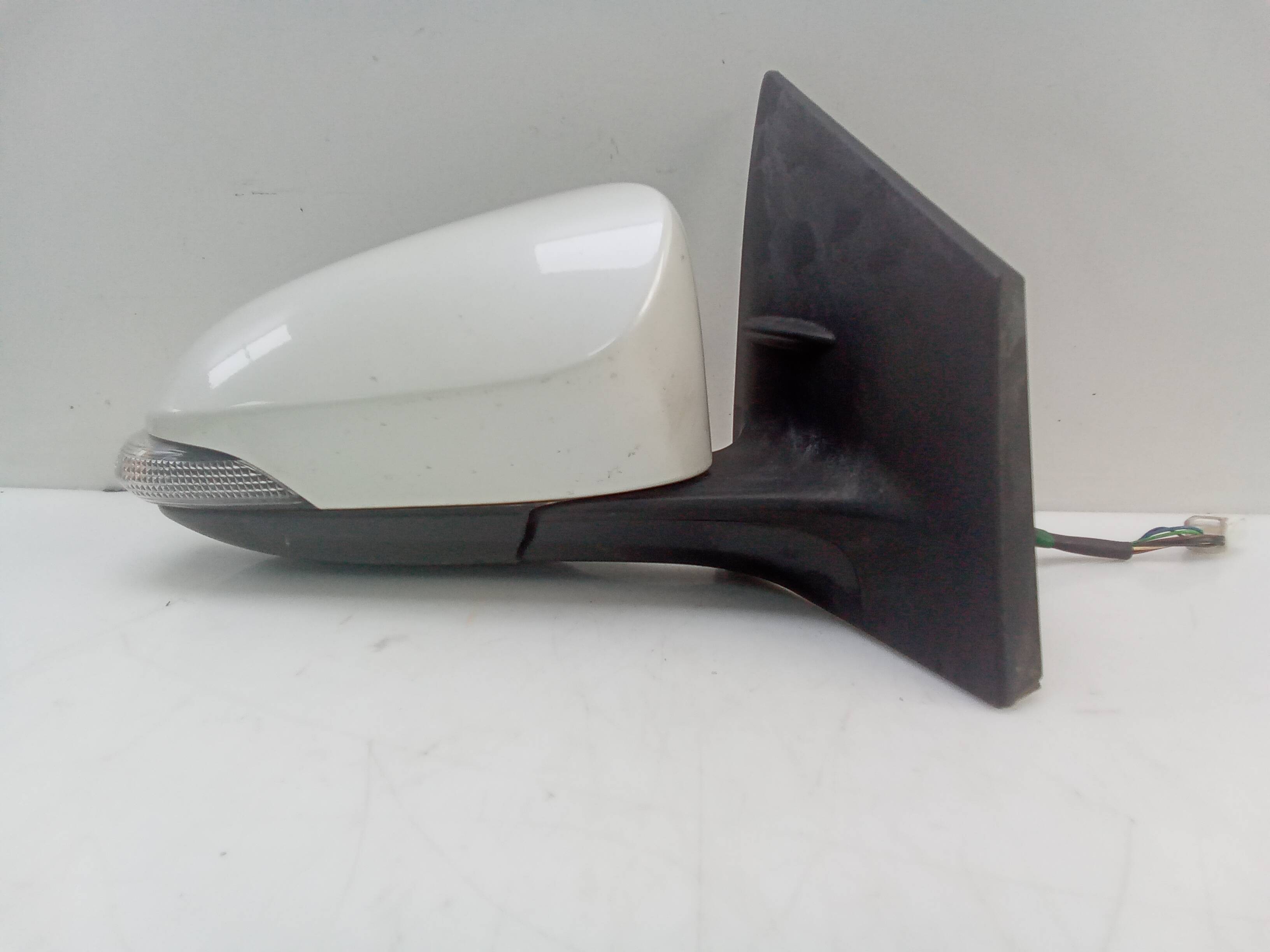 Retrovisor derecho toyota auris touring sports (e18)(10.2012->)