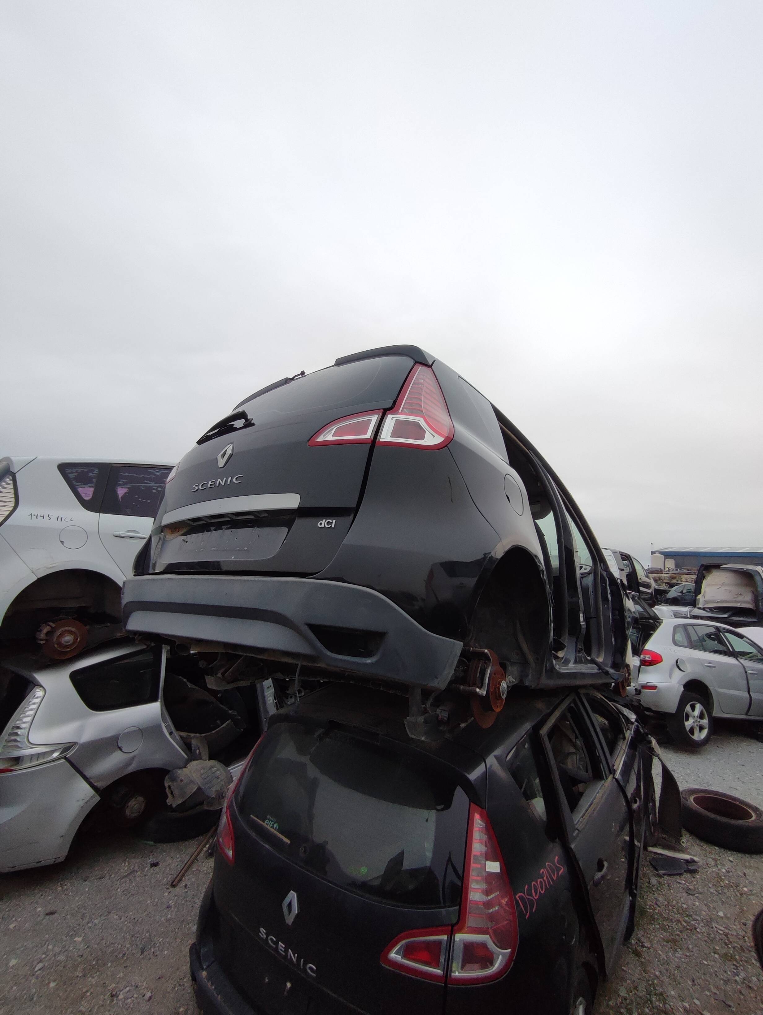 Porton trasero renault scenic iii (jz)(2009->)