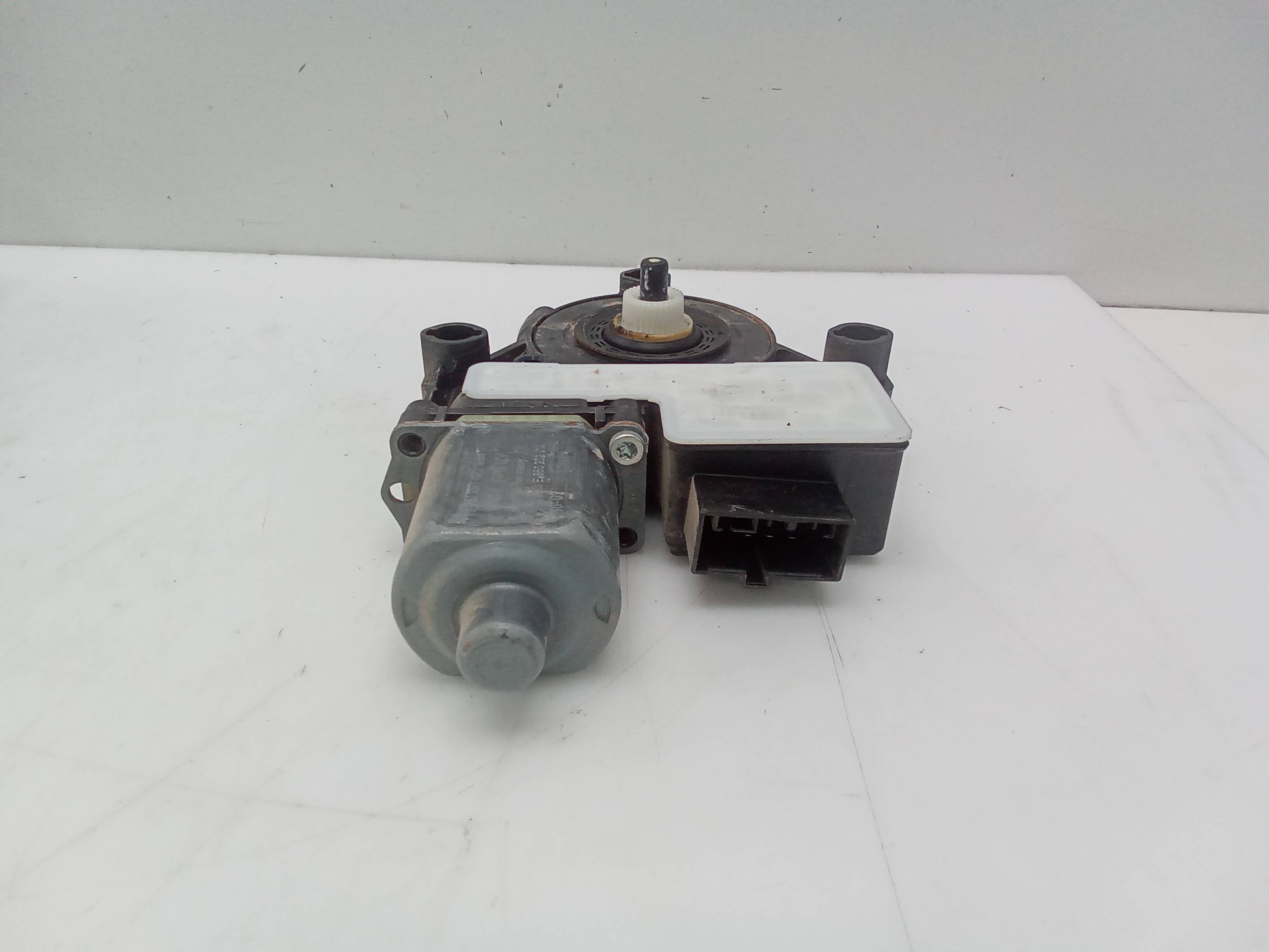 Motor elevalunas trasero derecho volkswagen golf vii (5g1/be1)(09.2012->)