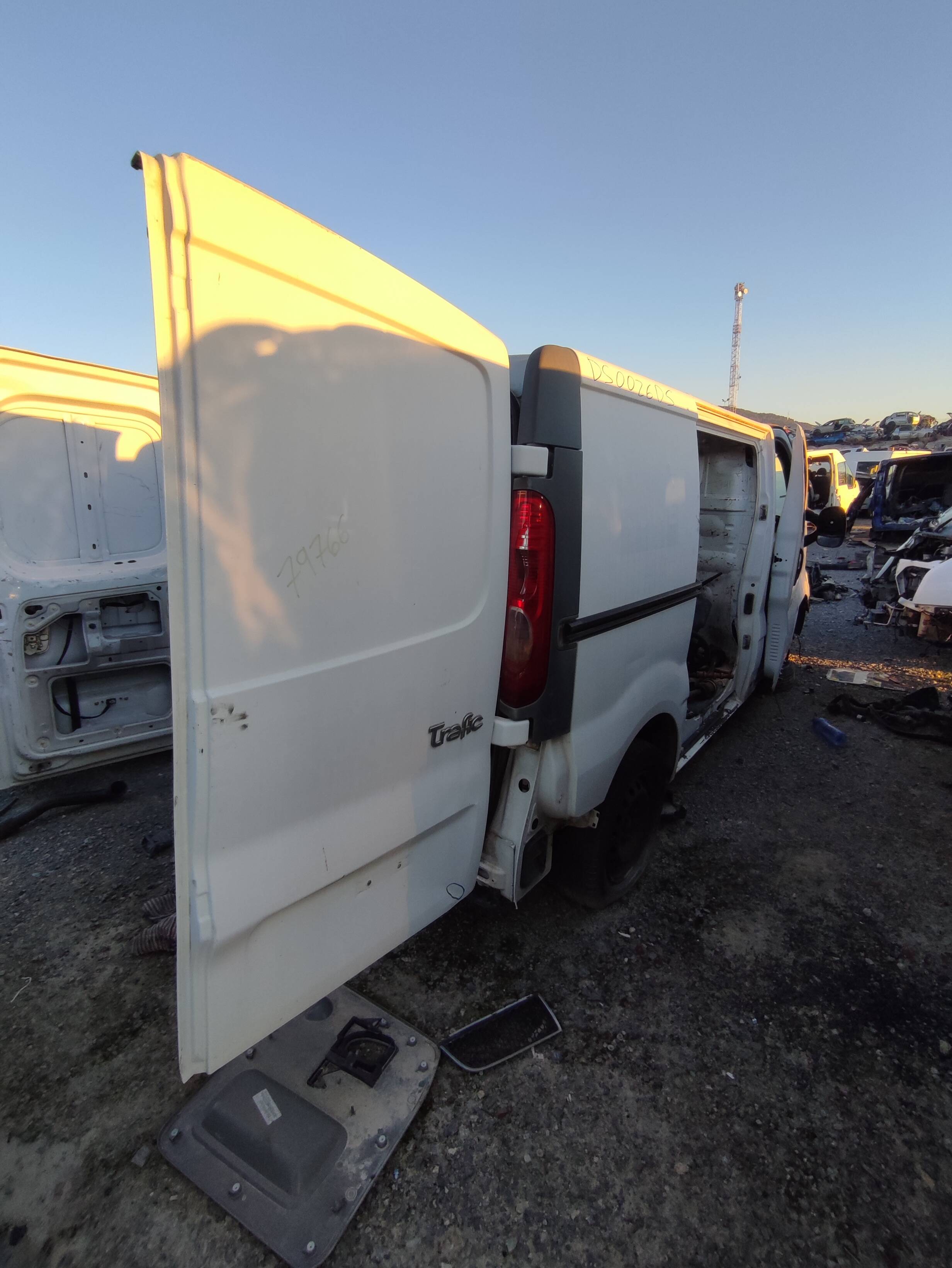 Puerta trasera carga derecha renault trafic ii furgón (04.2001->)