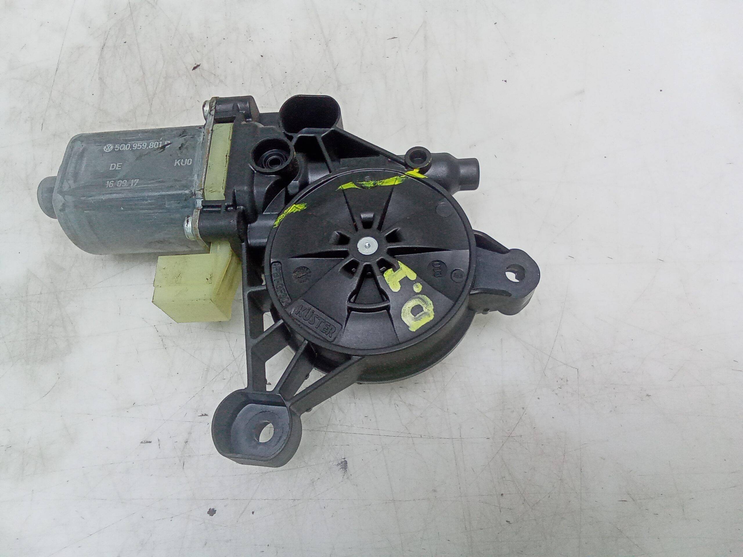 Motor elevalunas delantero izquierdo seat ateca (kh7)(03.2016->)