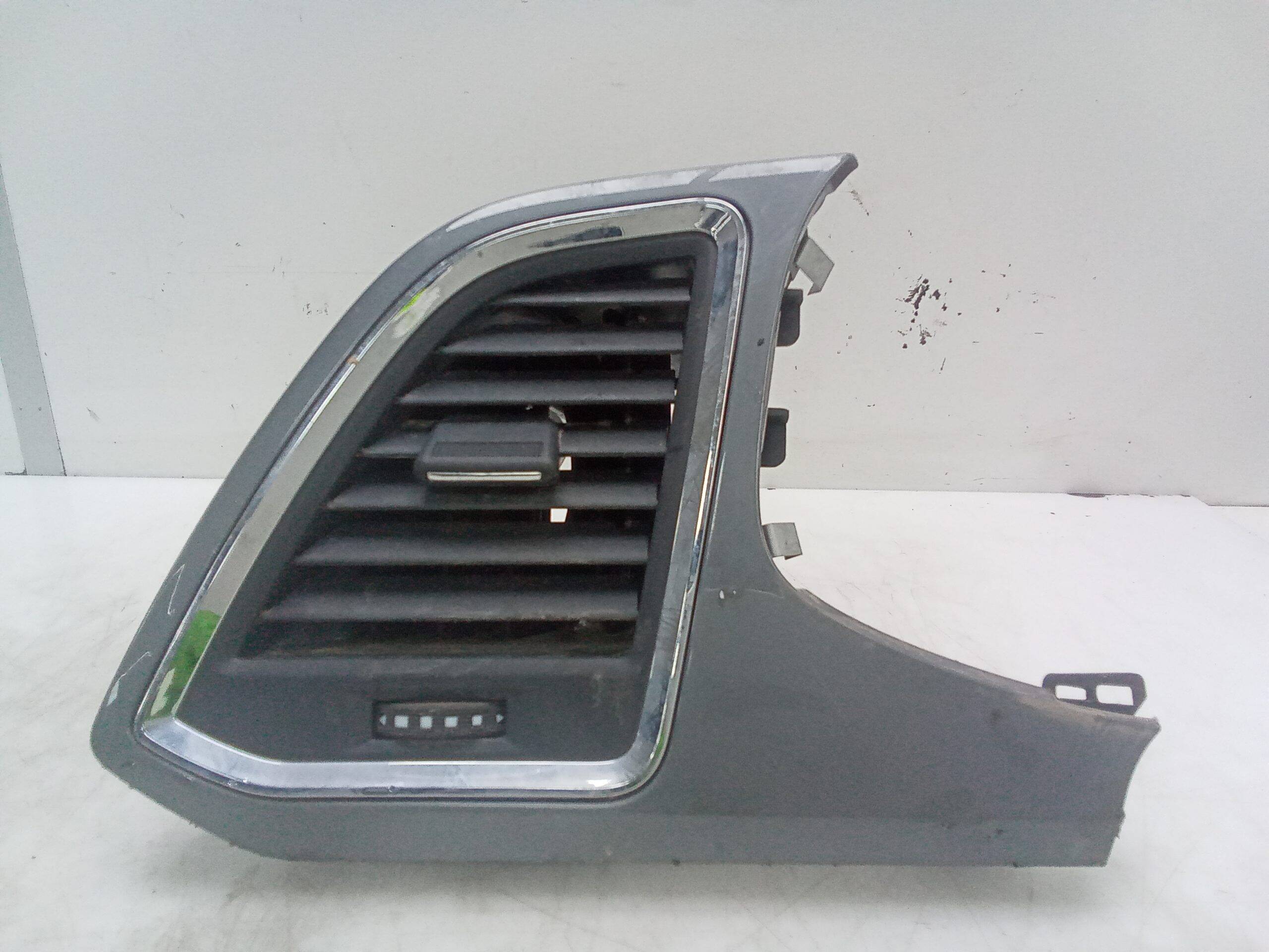 Aireador izquierdo seat ateca (kh7)(03.2016->)